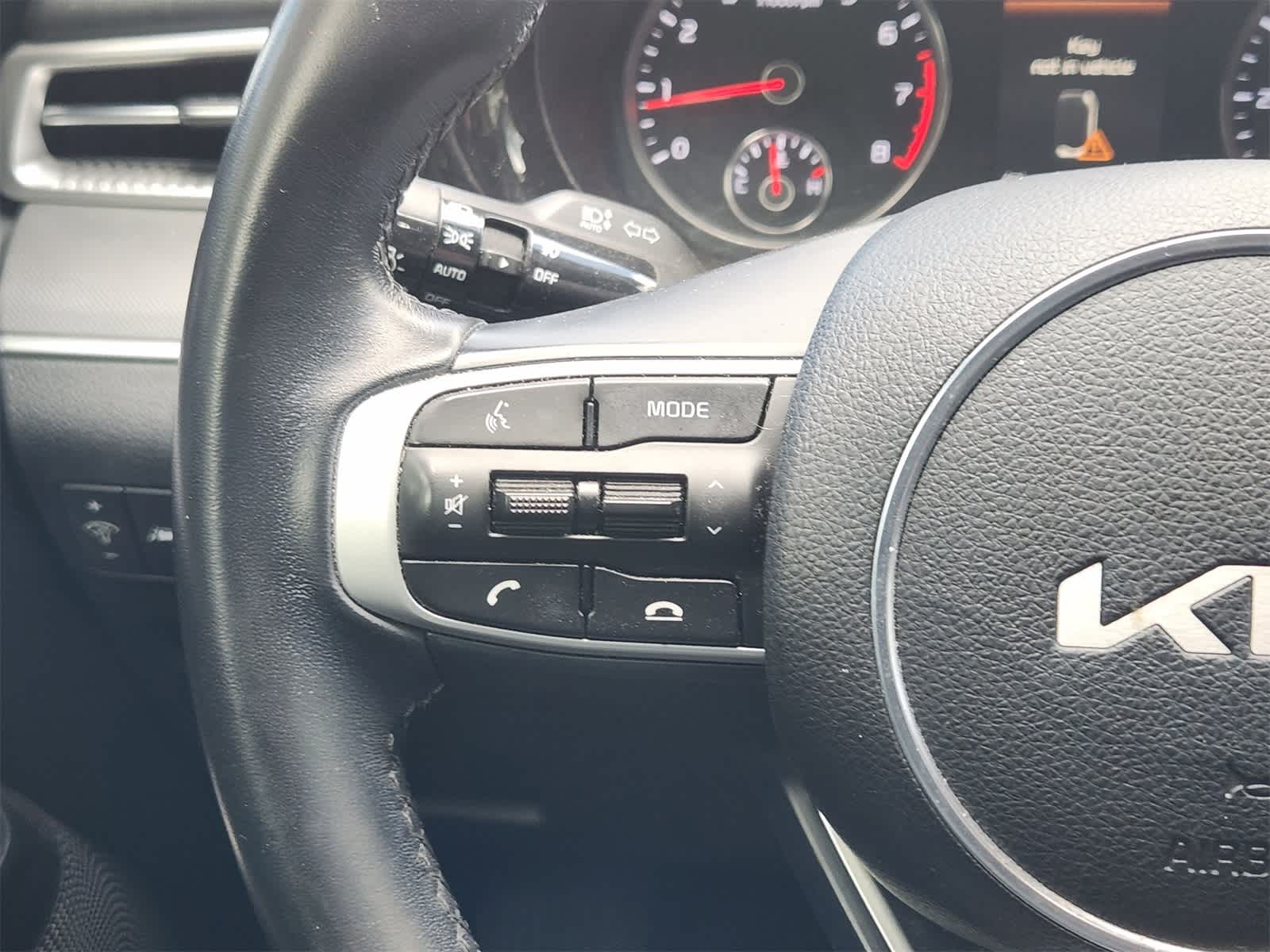 Thumbnail: 2023 Kia K5 - 28