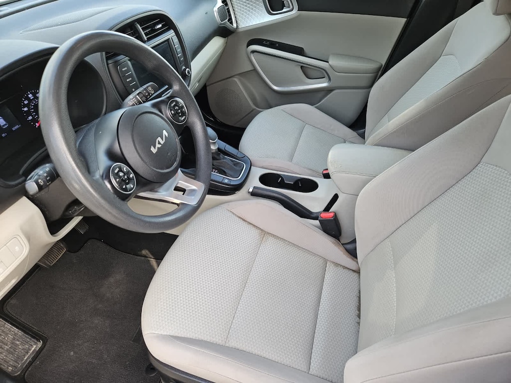 Certified 2022 Kia Soul LX Hatchback