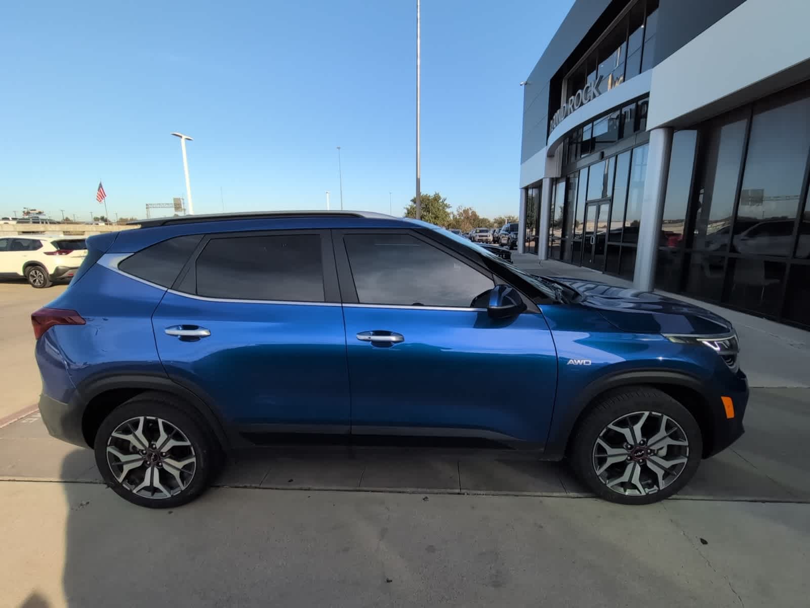 Thumbnail: 2023 Kia Seltos - 7