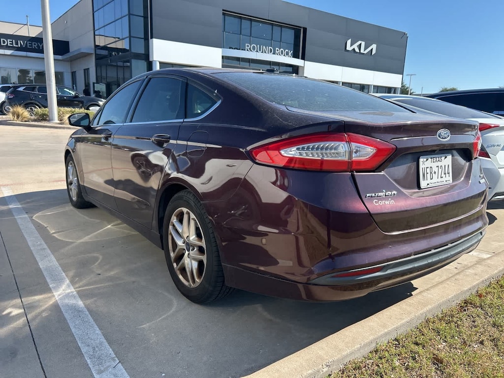Used 2013 Ford Fusion SE Sedan