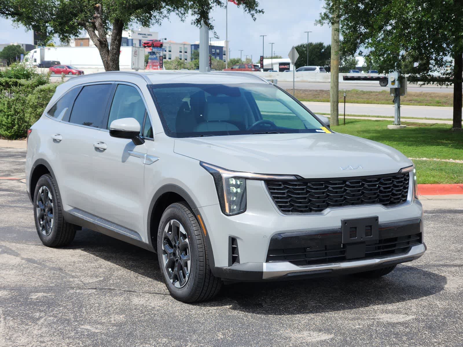 Thumbnail: 2026 Kia Sorento - 3