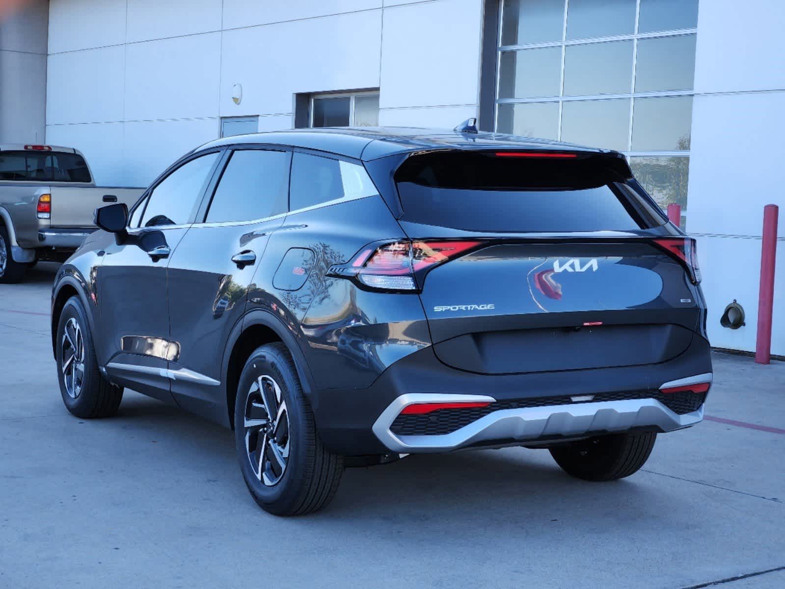 Thumbnail: 2025 Kia Sportage - 6