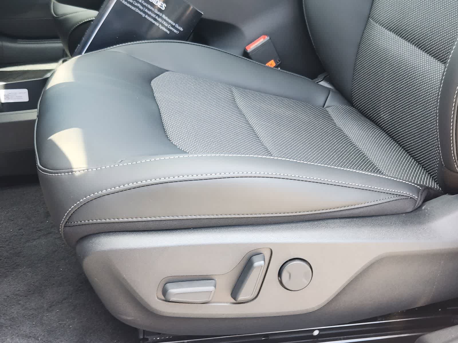 Thumbnail: 2025 Kia EV6 - 21