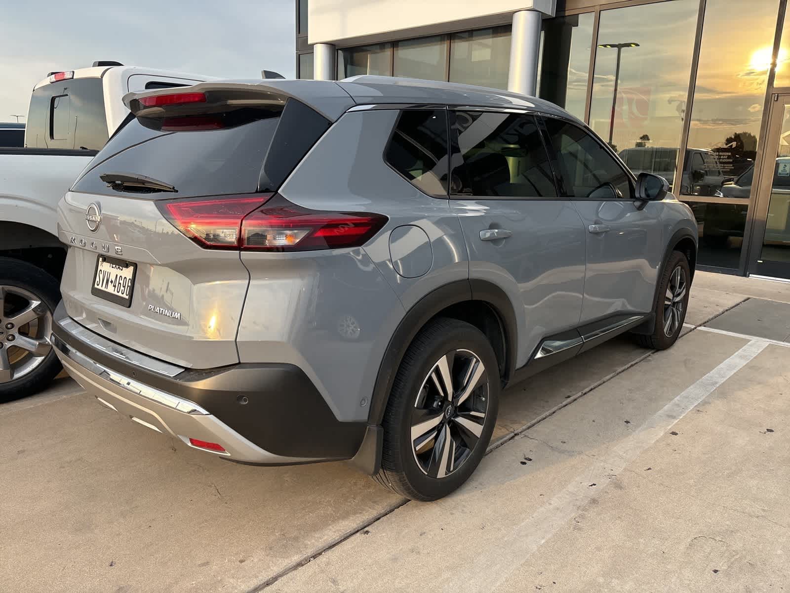 Thumbnail: 2023 Nissan Rogue - 3