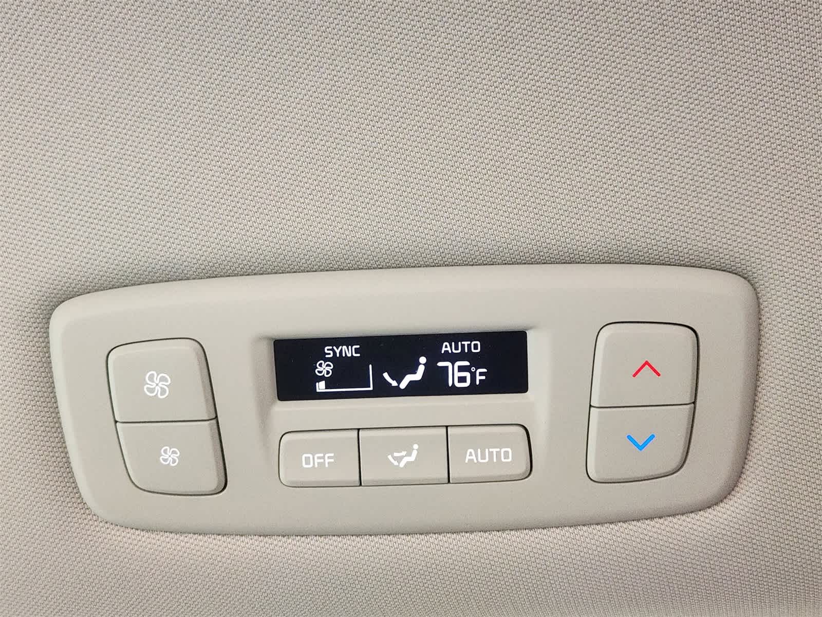 Thumbnail: 2026 Kia Carnival - 24