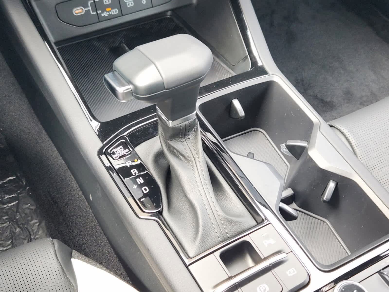 Thumbnail: 2025 Kia K5 - 16