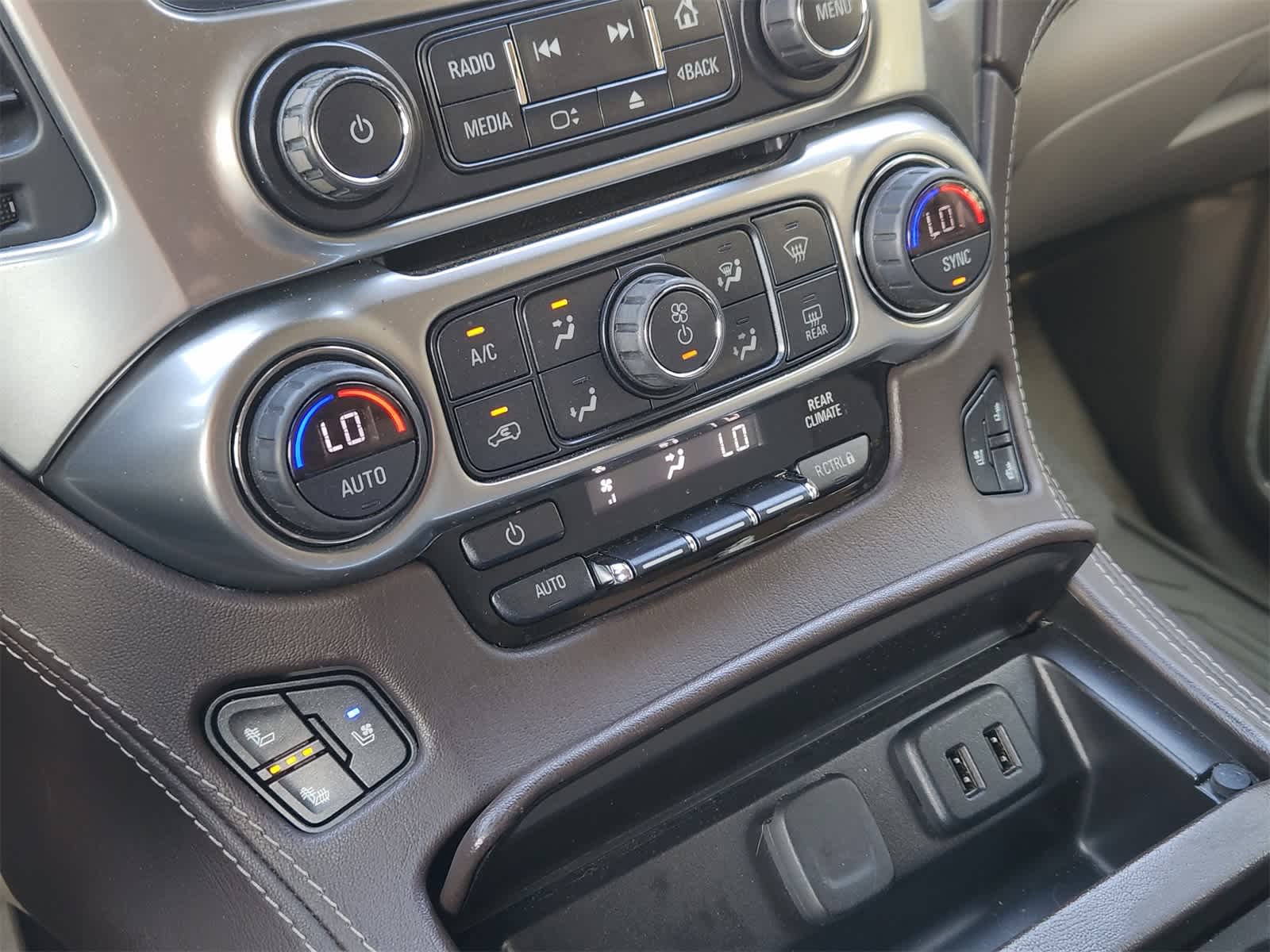 Thumbnail: 2018 Chevrolet Tahoe - 19