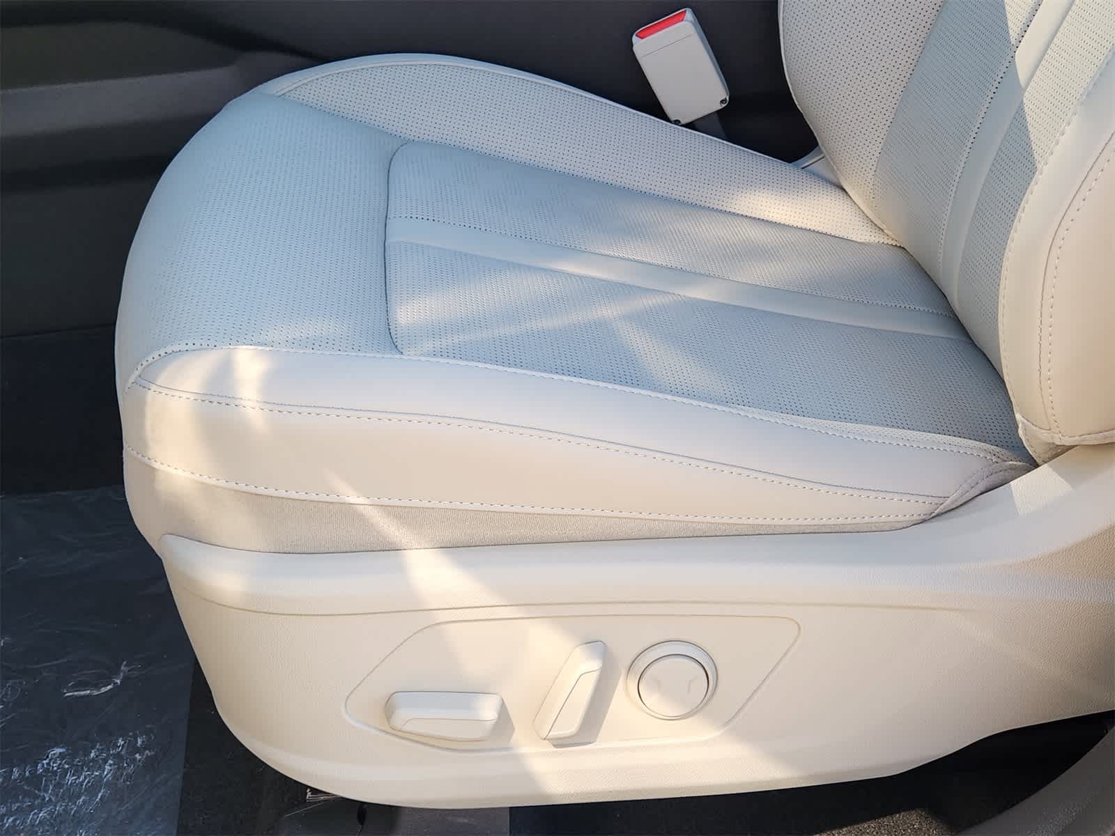 Thumbnail: 2026 Kia Sorento - 21