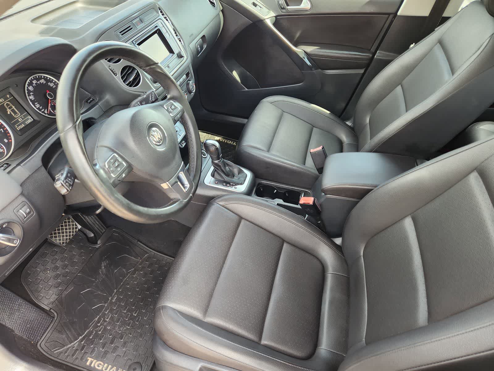 Thumbnail: 2016 Volkswagen Tiguan - 2