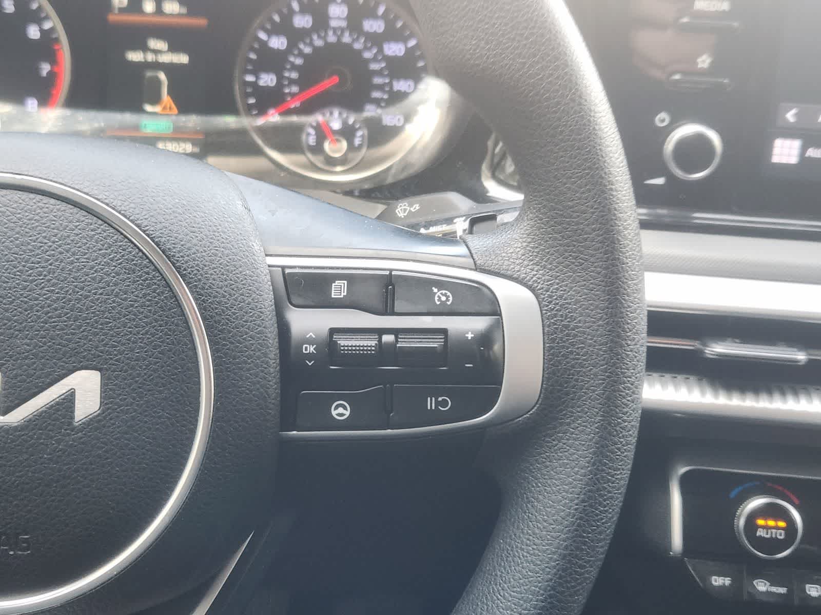 Thumbnail: 2023 Kia K5 - 27