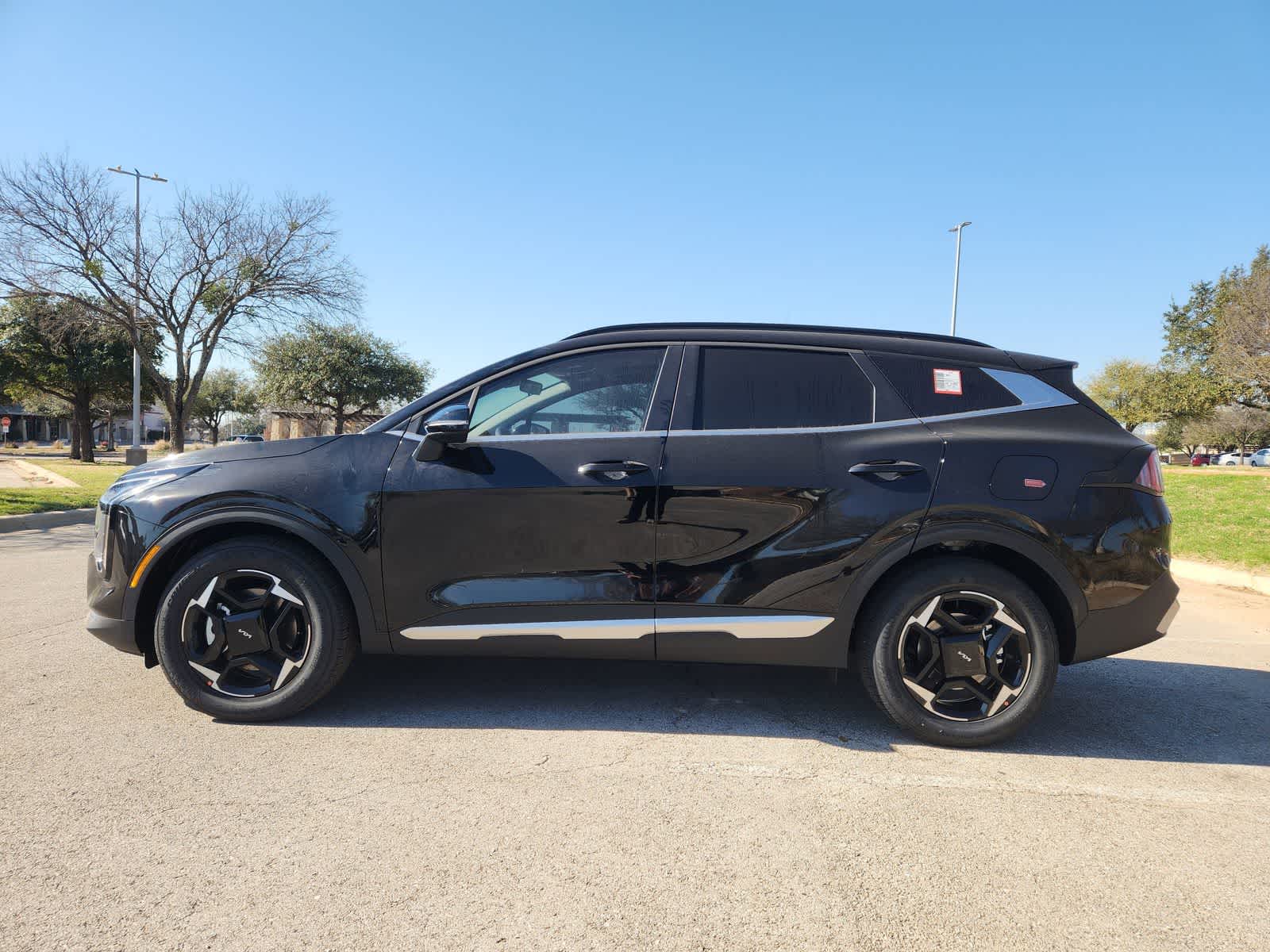 Thumbnail: 2026 Kia Sportage - 3
