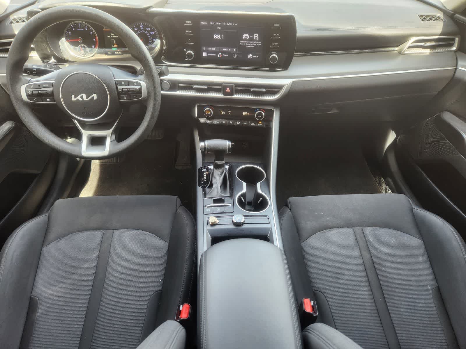 Thumbnail: 2023 Kia K5 - 24