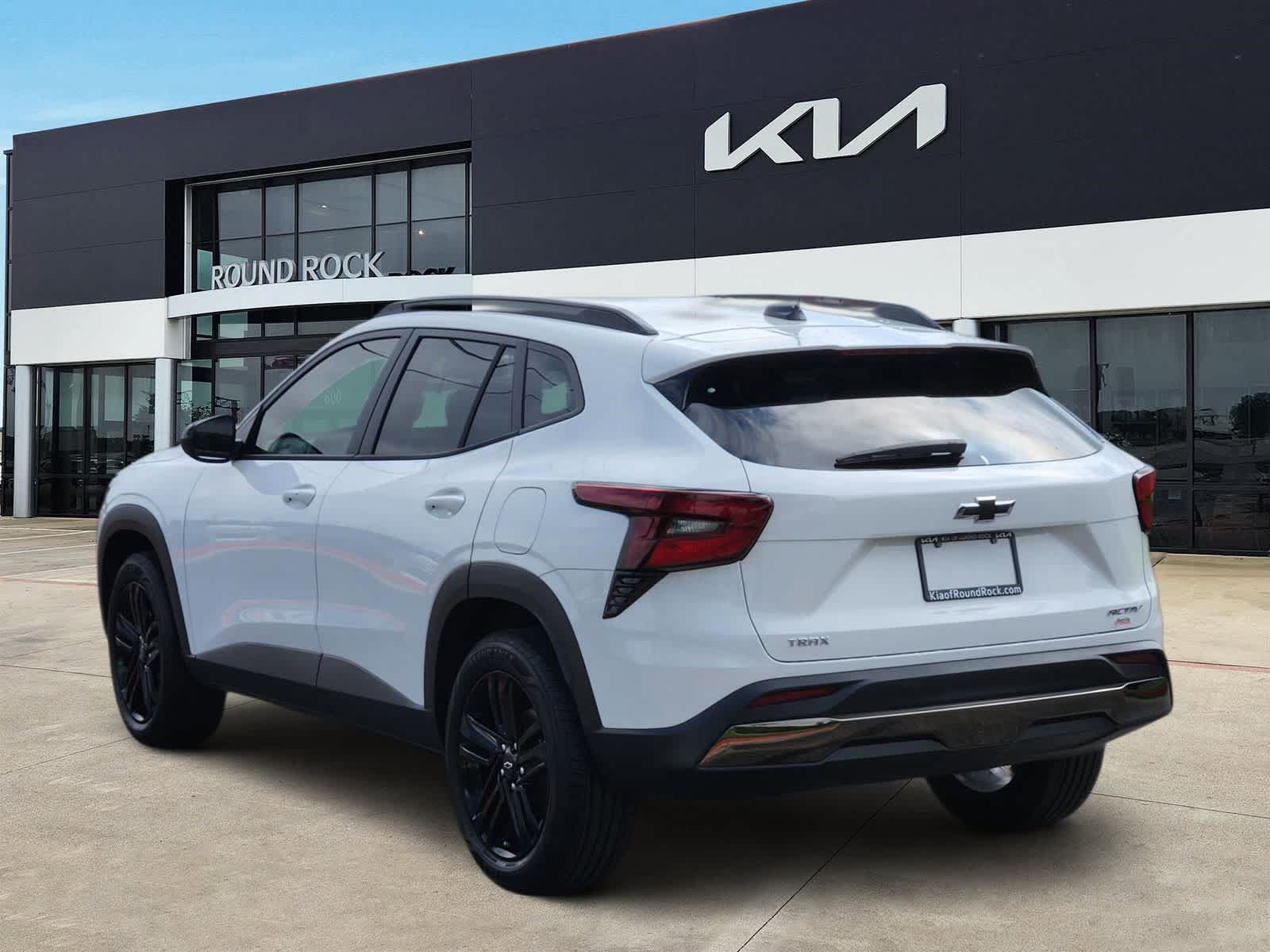 Thumbnail: 2025 Chevrolet Trax - 5