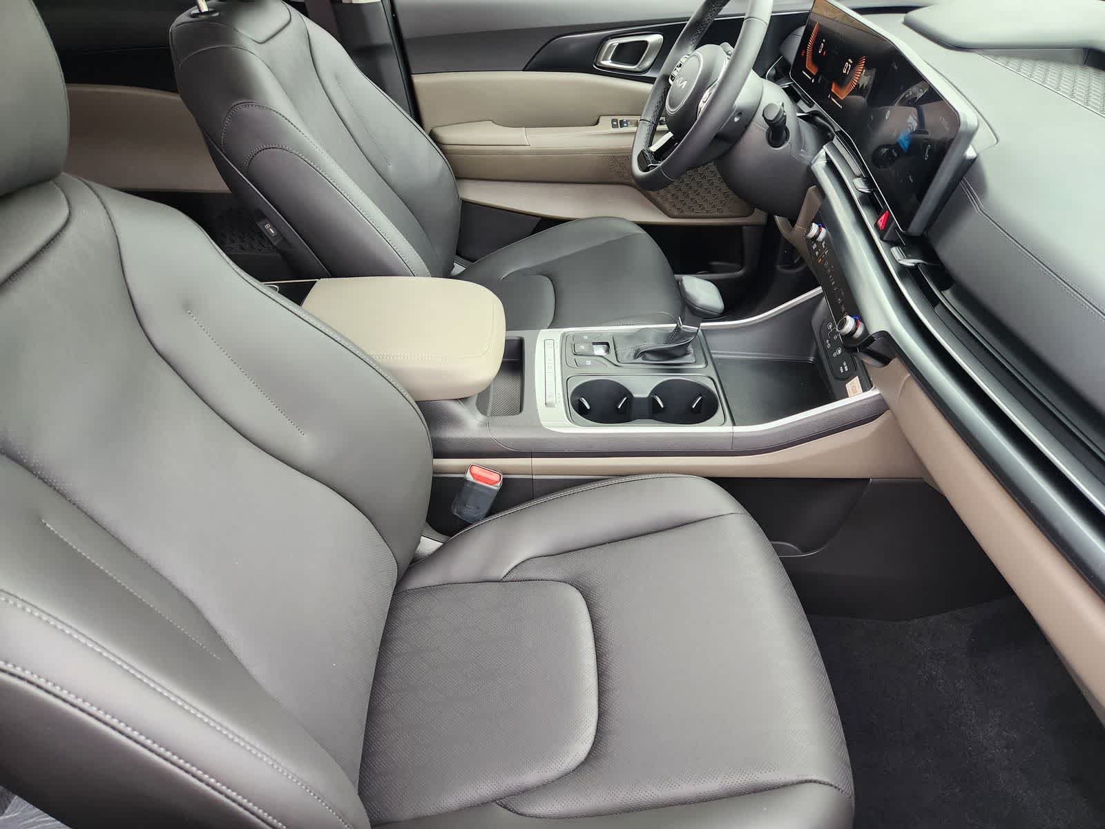 Thumbnail: 2026 Kia Carnival - 12