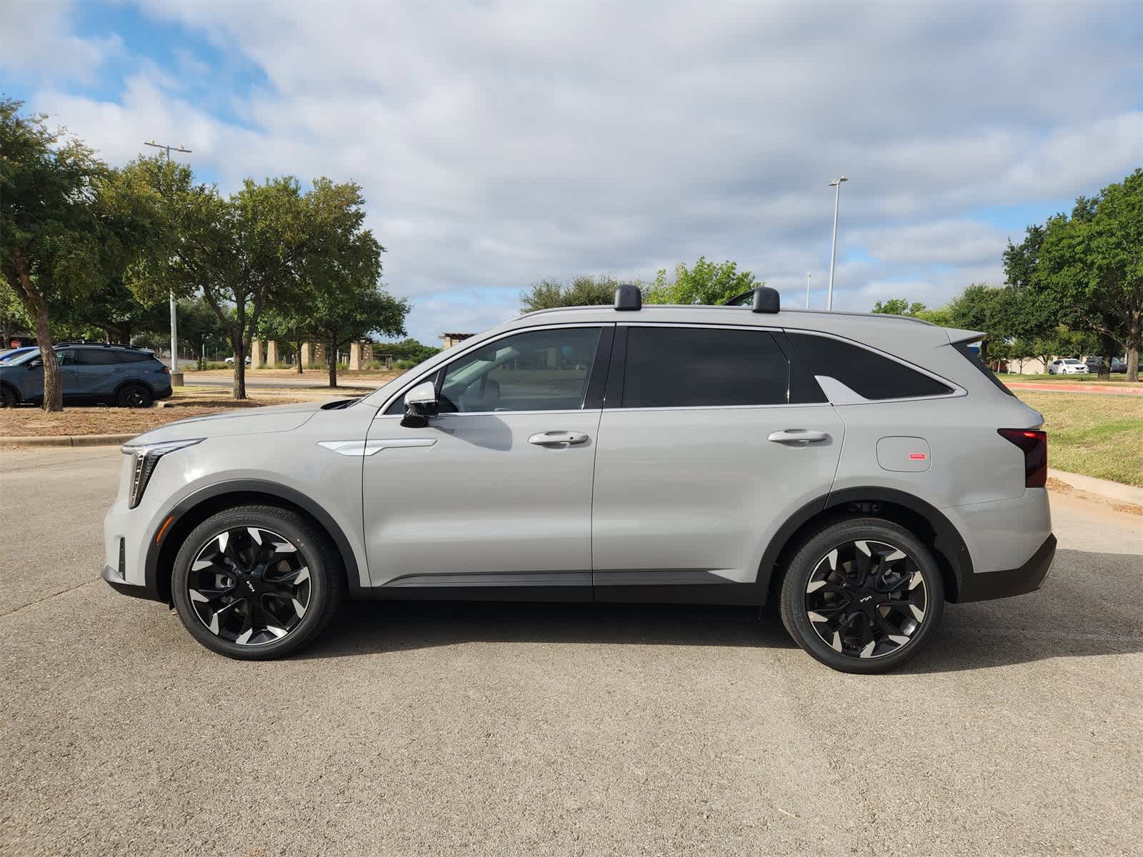 Thumbnail: 2026 Kia Sorento - 3