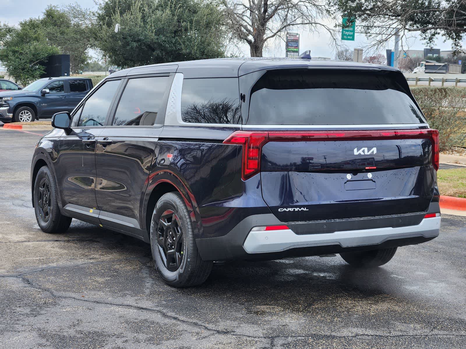 Thumbnail: 2026 Kia Carnival - 4