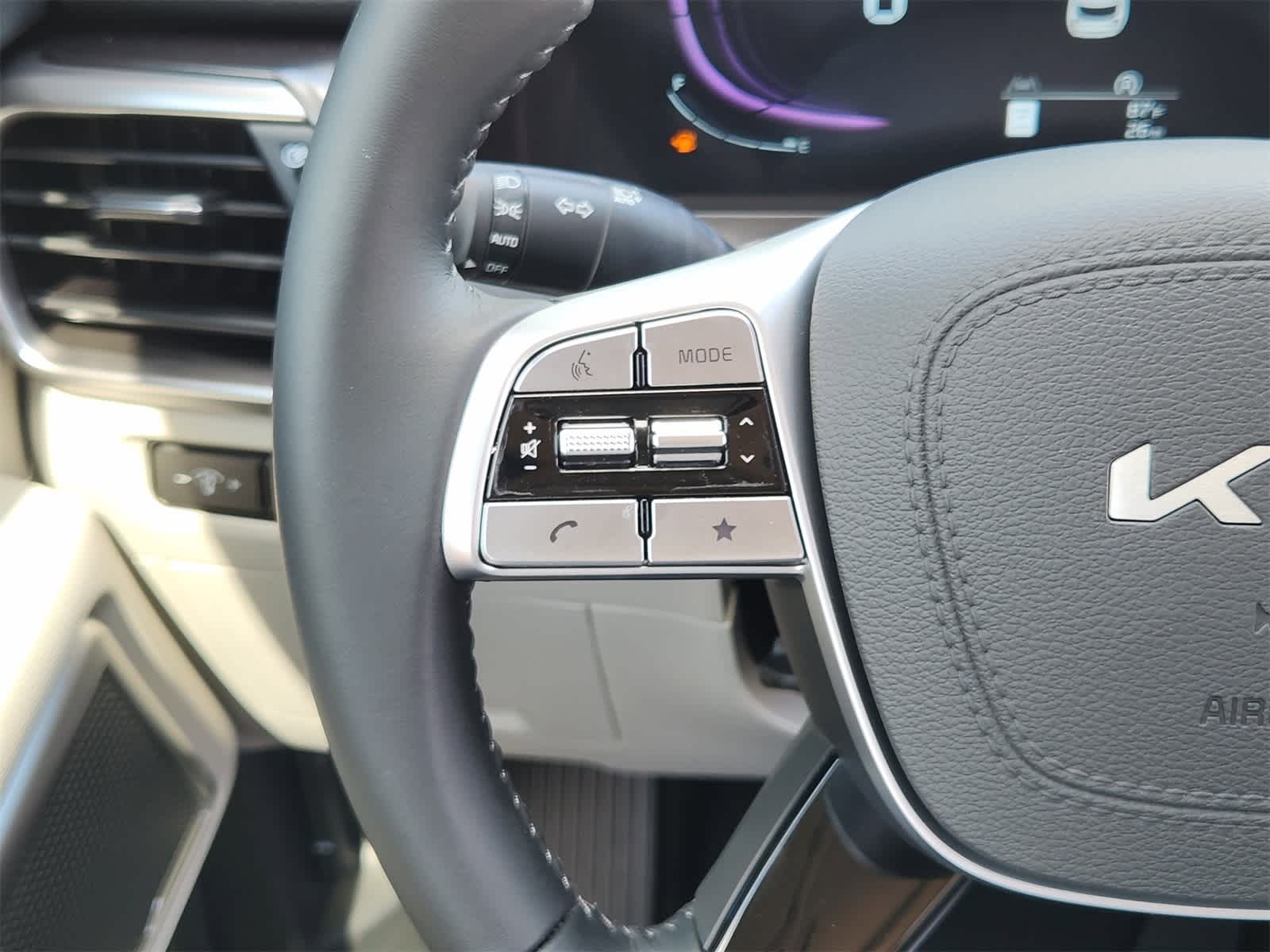 Thumbnail: 2025 Kia Telluride - 26