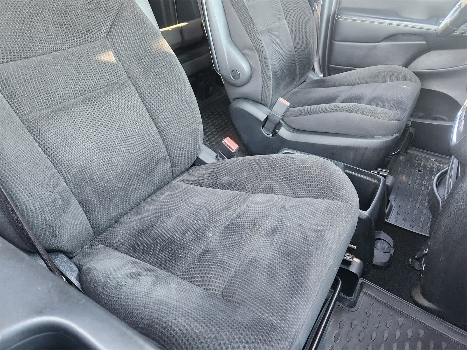 Thumbnail: 2017 Dodge Grand Caravan - 12