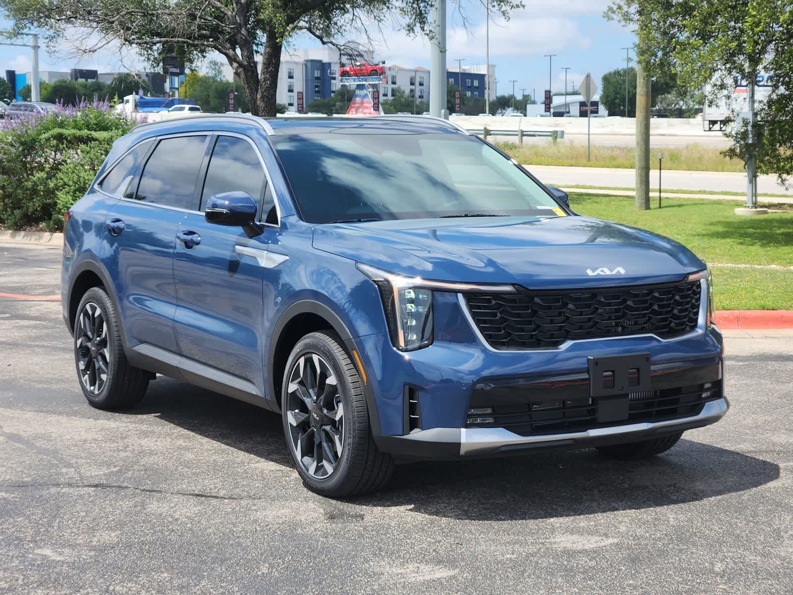 Thumbnail: 2026 Kia Sorento - 3