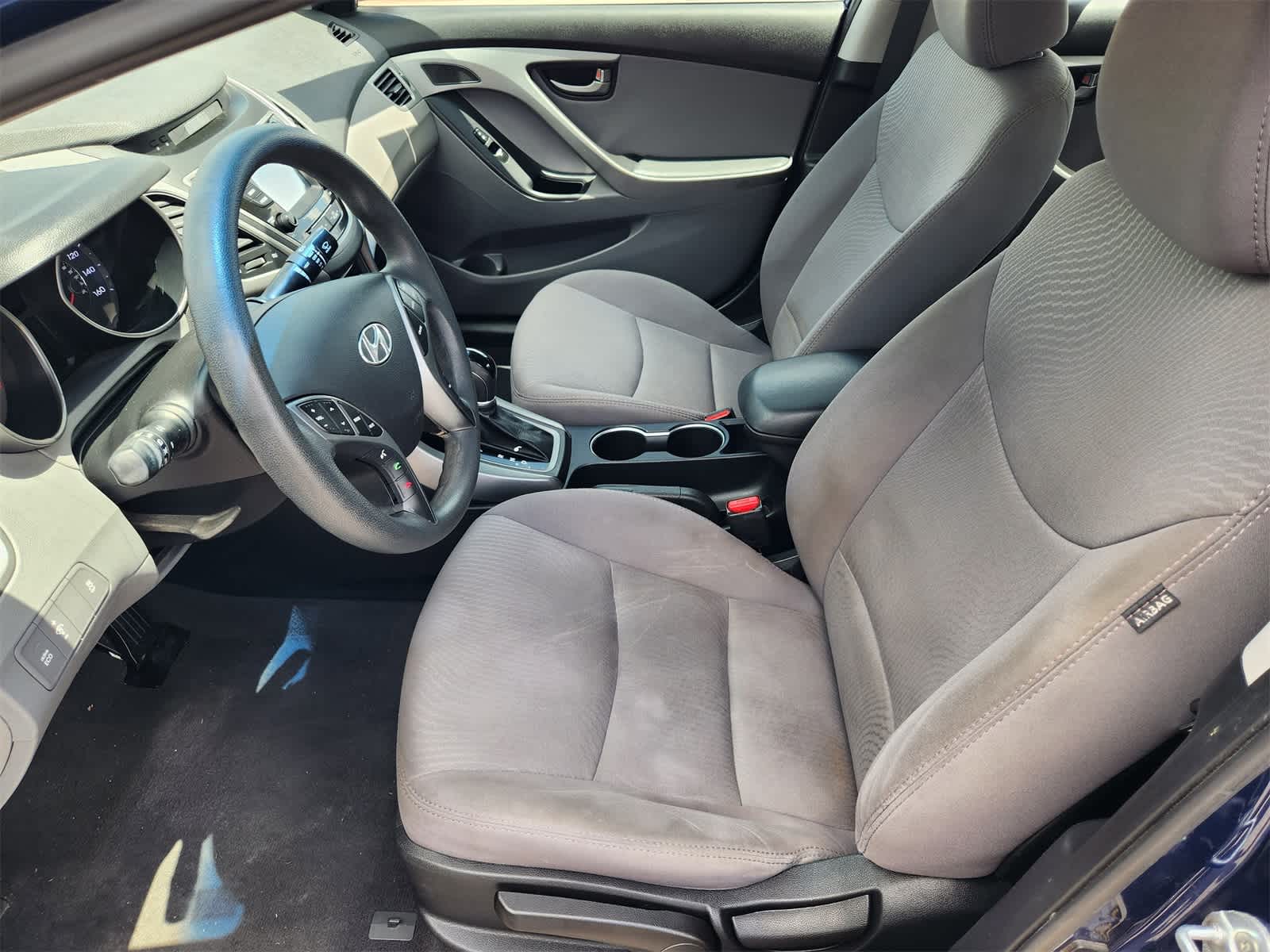 Thumbnail: 2016 Hyundai Elantra - 12