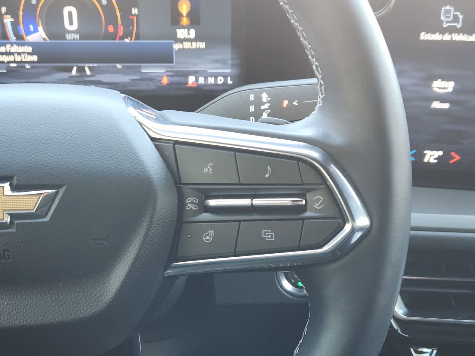 Thumbnail: 2024 Chevrolet Traverse - 25