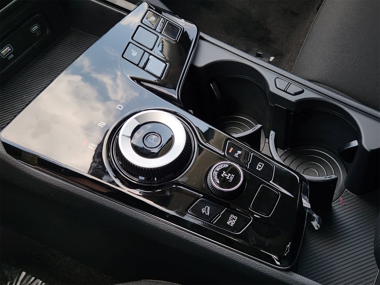 Thumbnail: 2025 Kia Sportage - 15