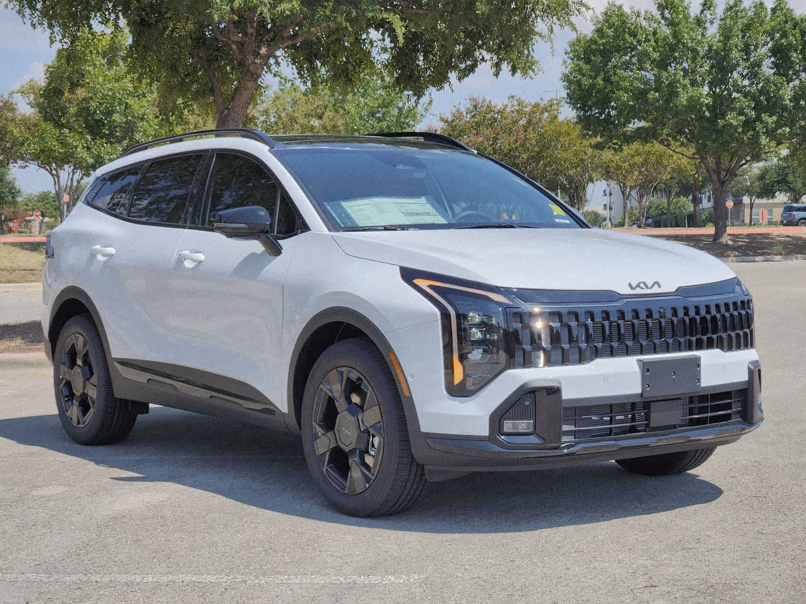 Thumbnail: 2026 Kia Sportage - 3