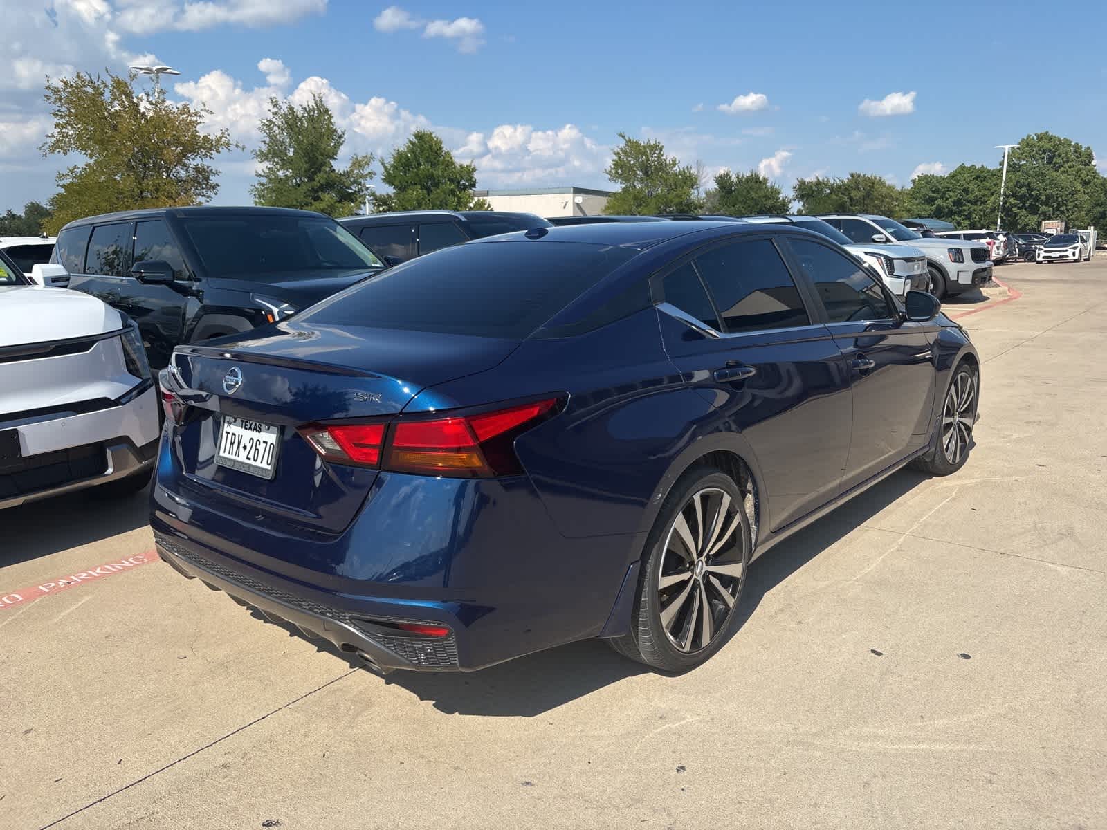 Thumbnail: 2019 Nissan Altima - 6
