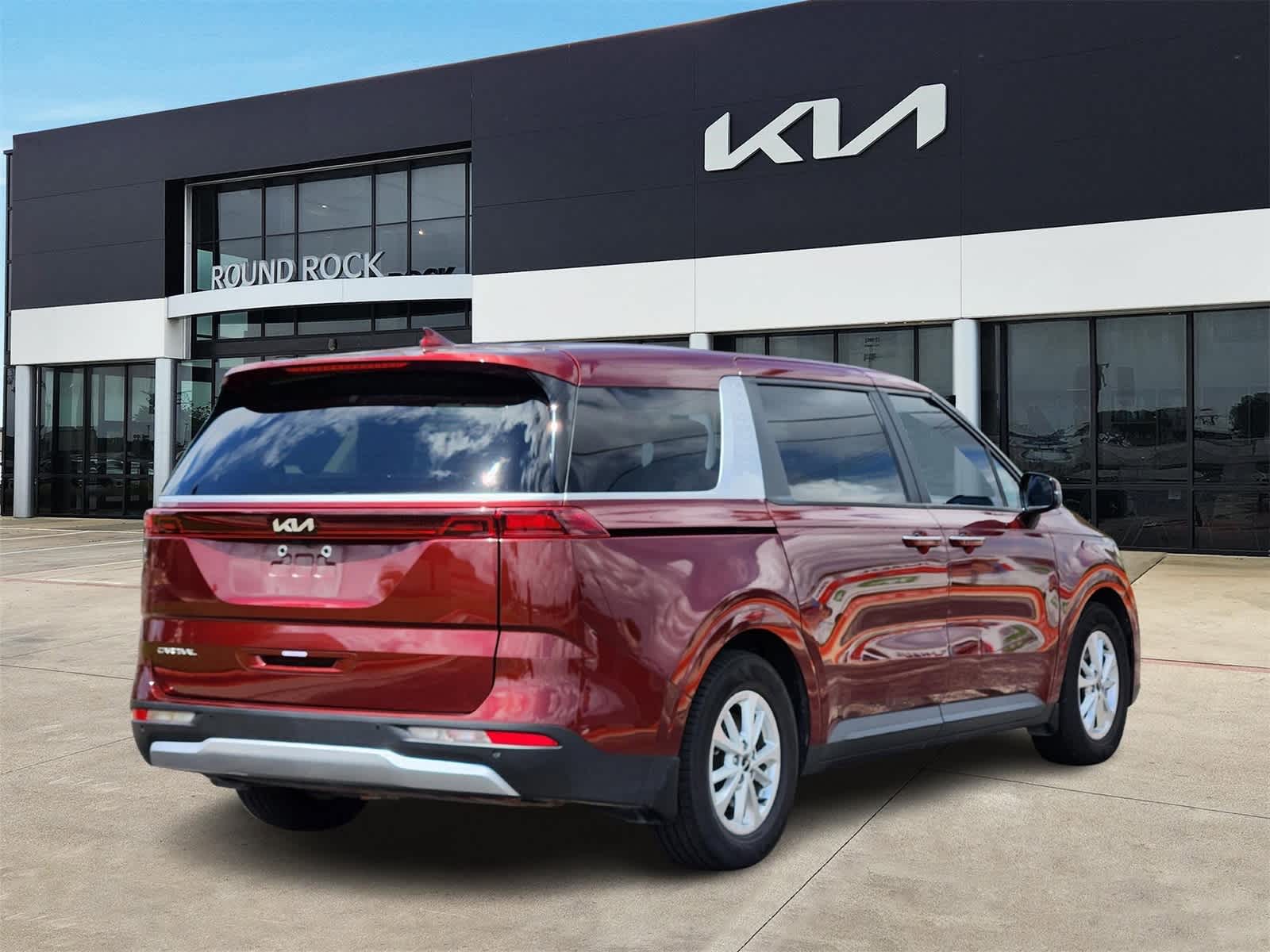 Thumbnail: 2023 Kia Carnival - 5