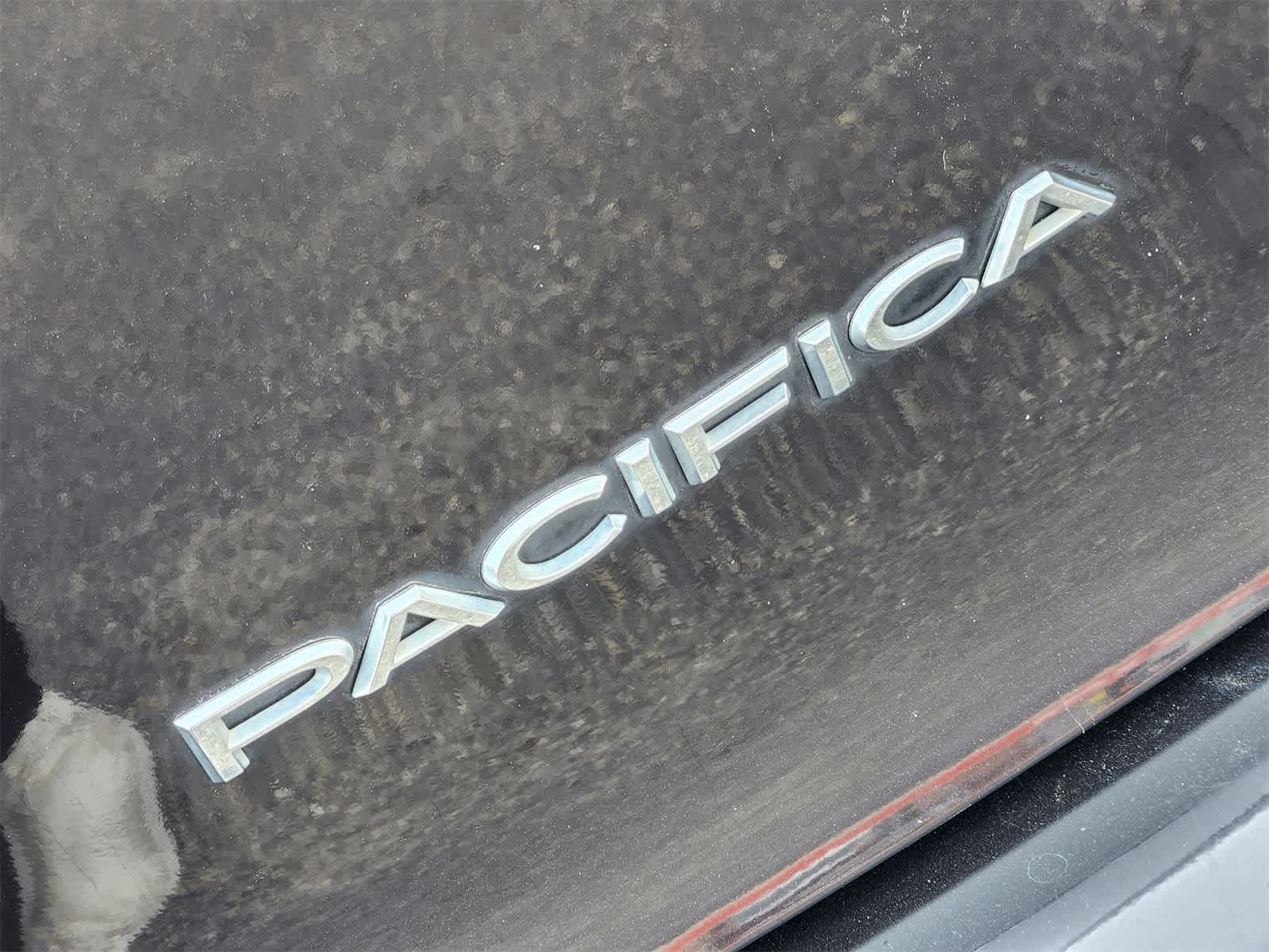 Thumbnail: 2018 Chrysler Pacifica - 11