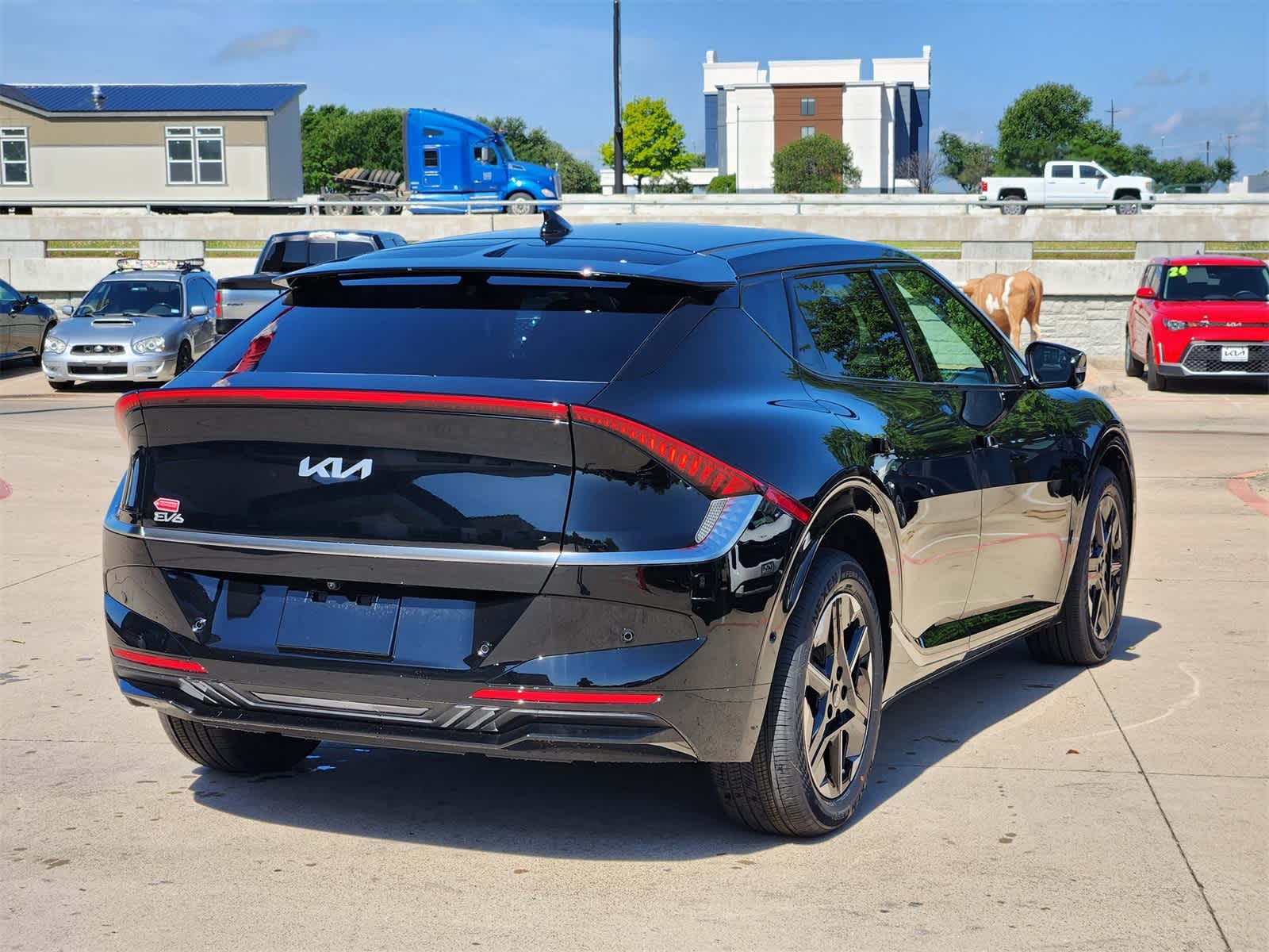 Thumbnail: 2025 Kia EV6 - 5