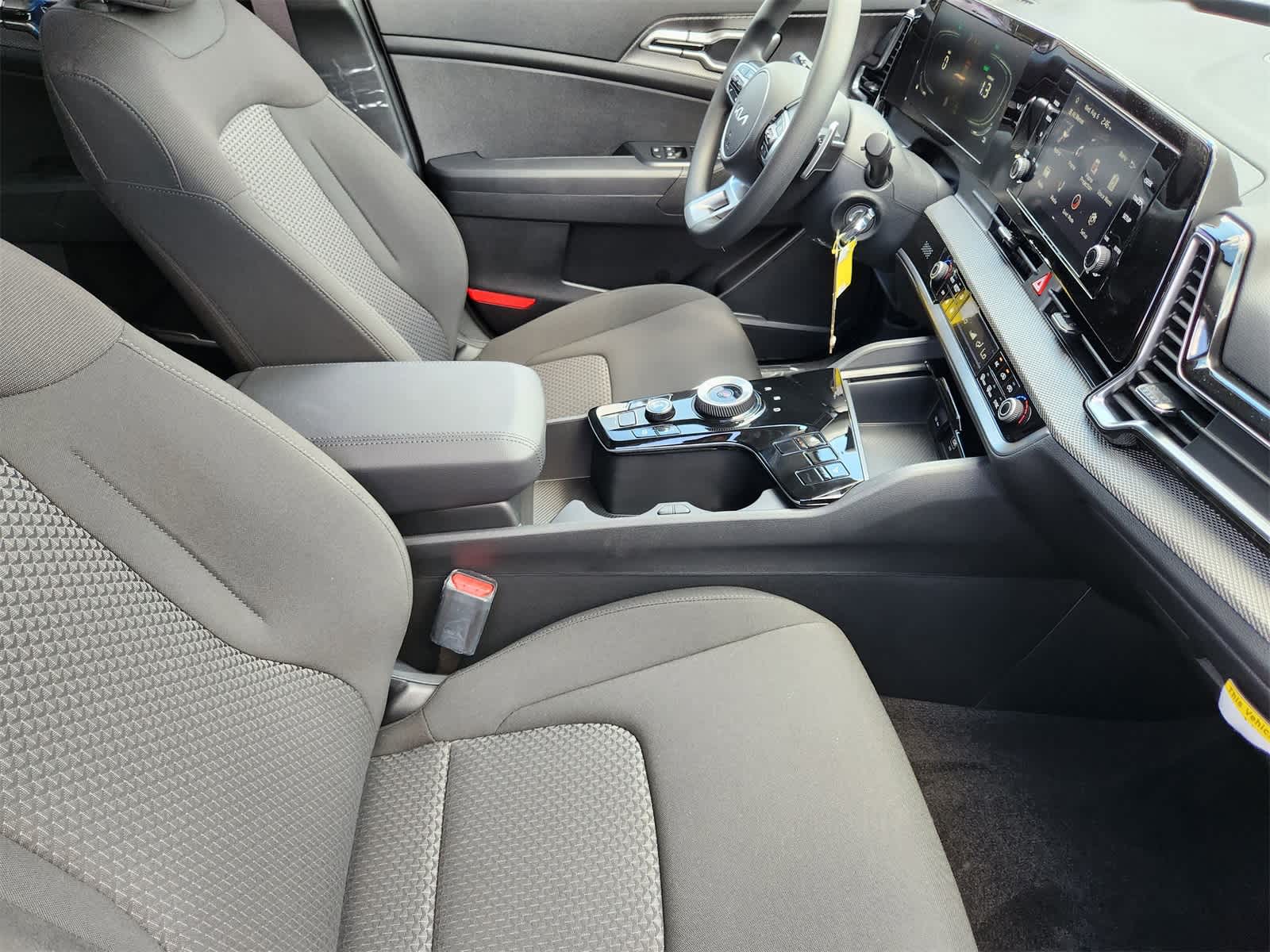 Thumbnail: 2025 Kia Sportage - 12