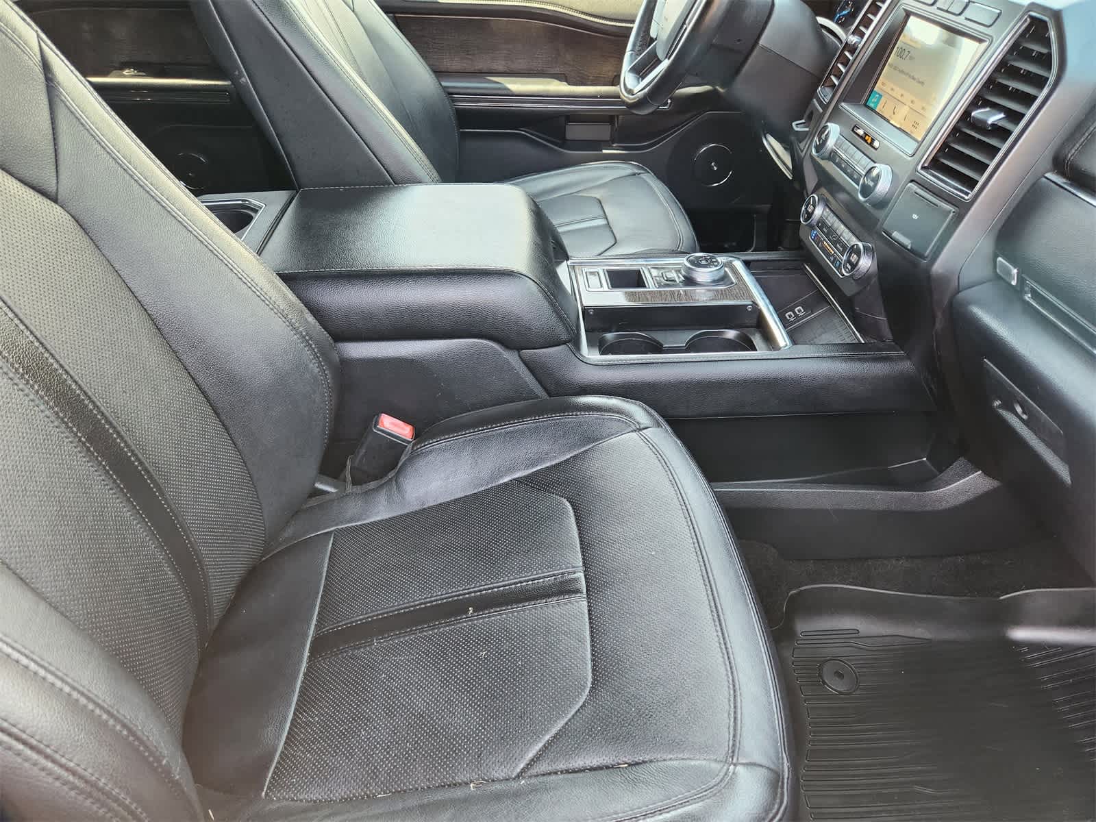 Thumbnail: 2019 Ford Expedition - 14