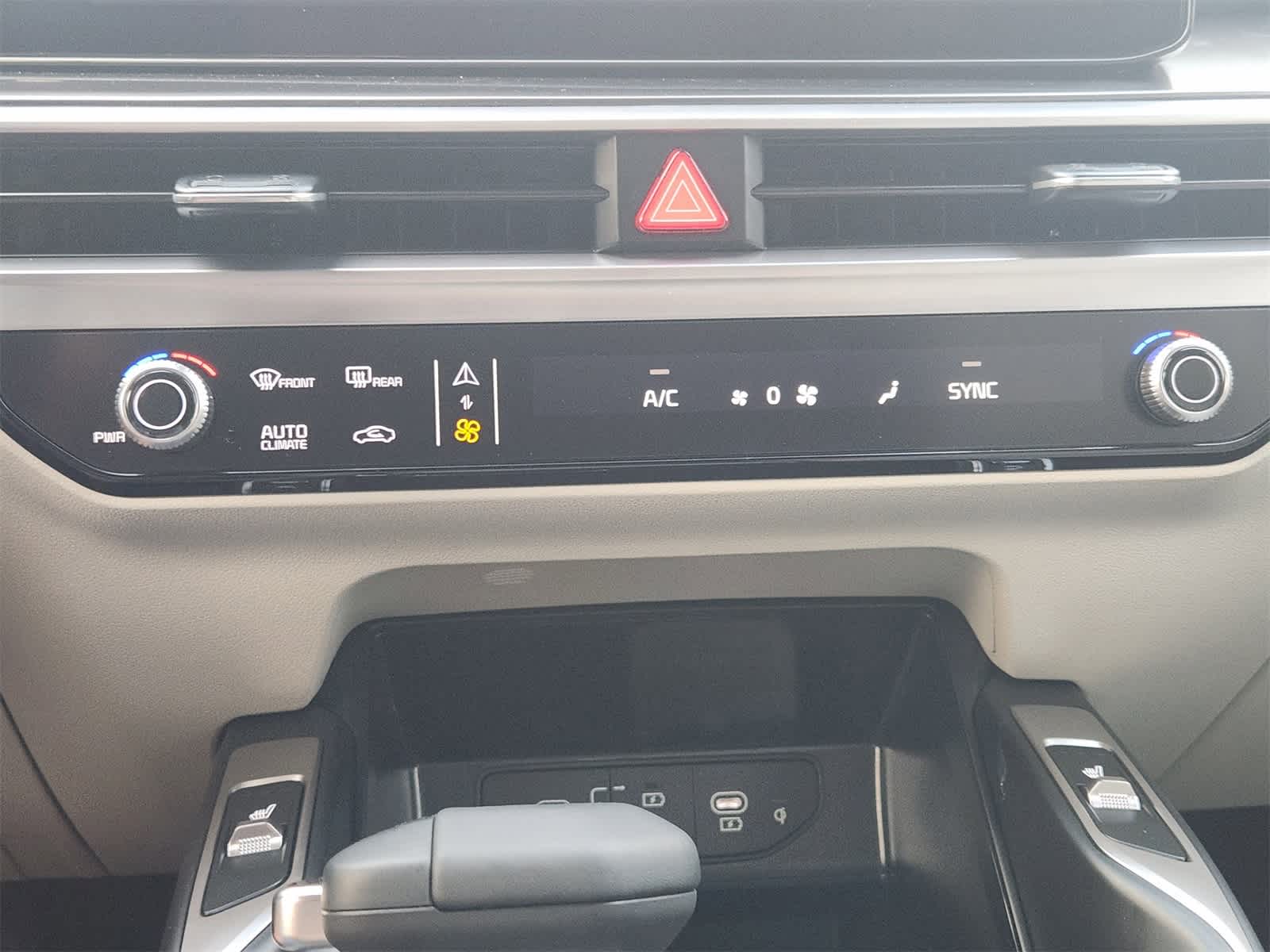 Thumbnail: 2026 Kia Sorento - 16