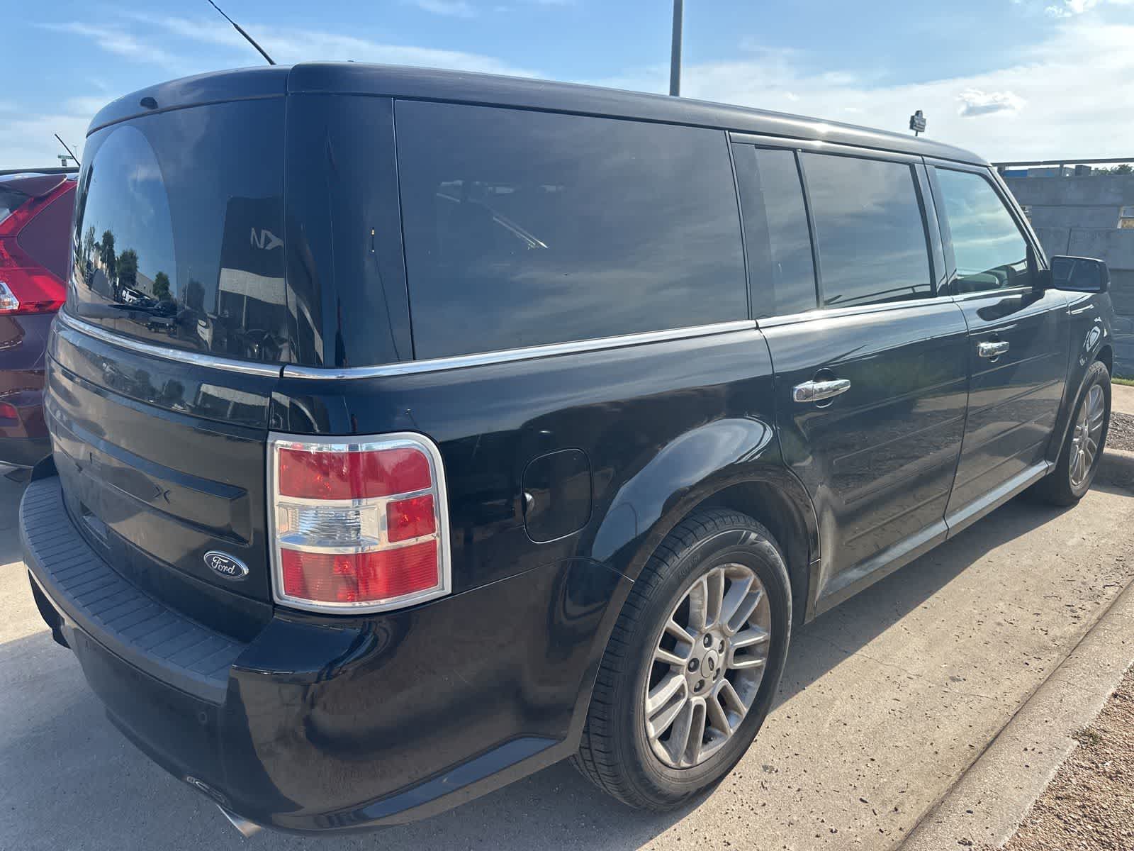 Thumbnail: 2018 Ford Flex - 23