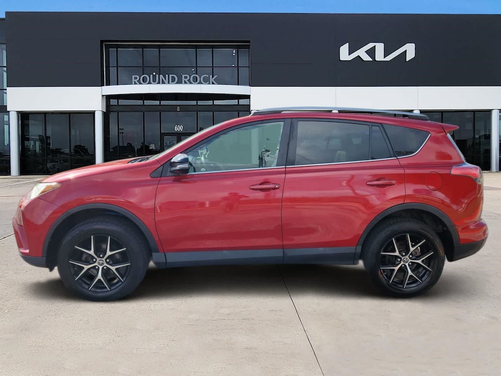 Used 2017 Toyota RAV4 SE SUV