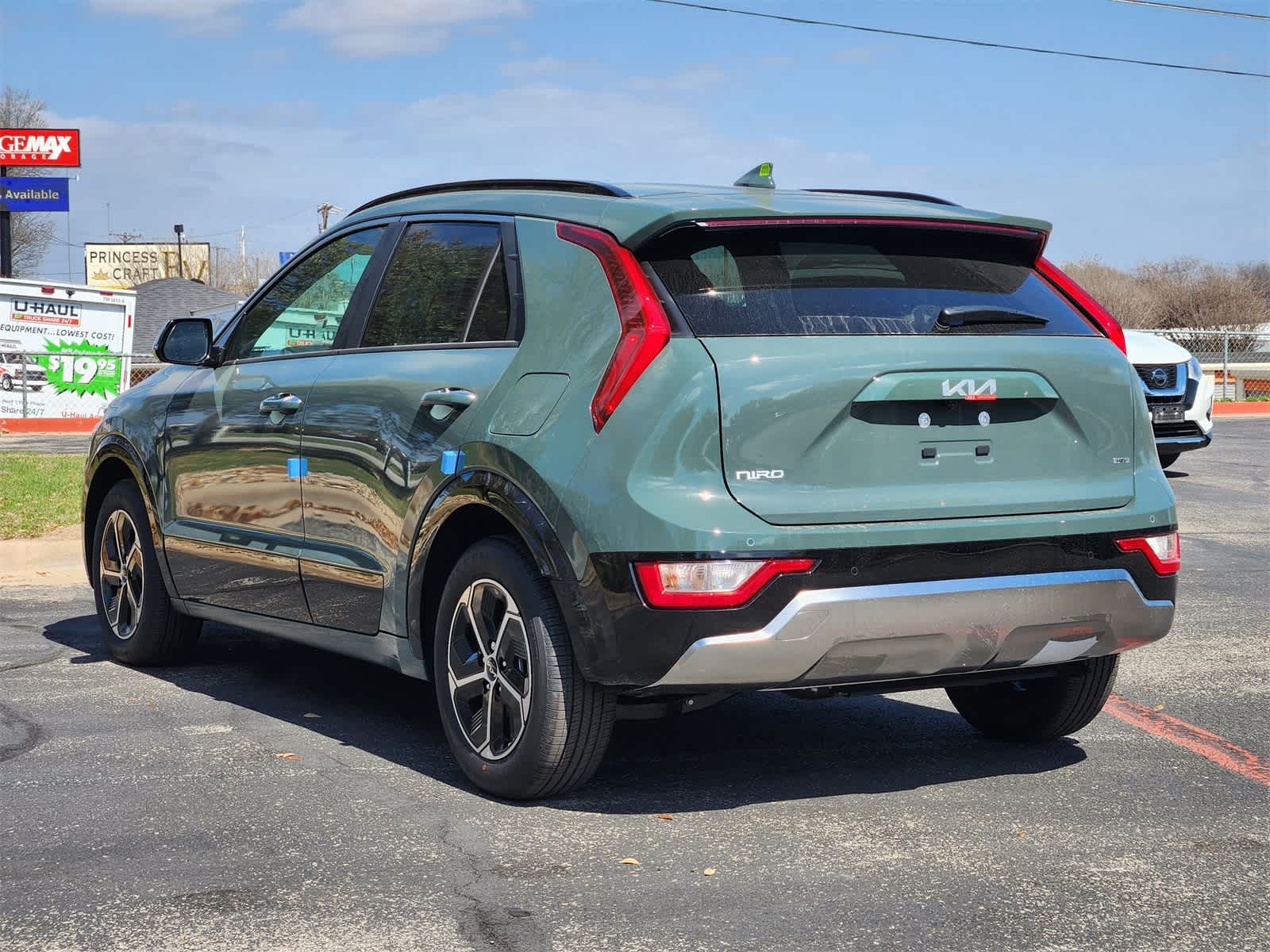 Thumbnail: 2026 Kia Niro - 4