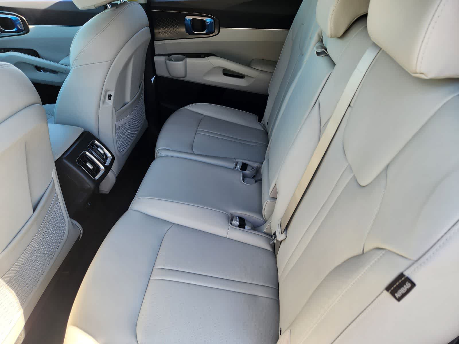 Thumbnail: 2026 Kia Sorento - 23