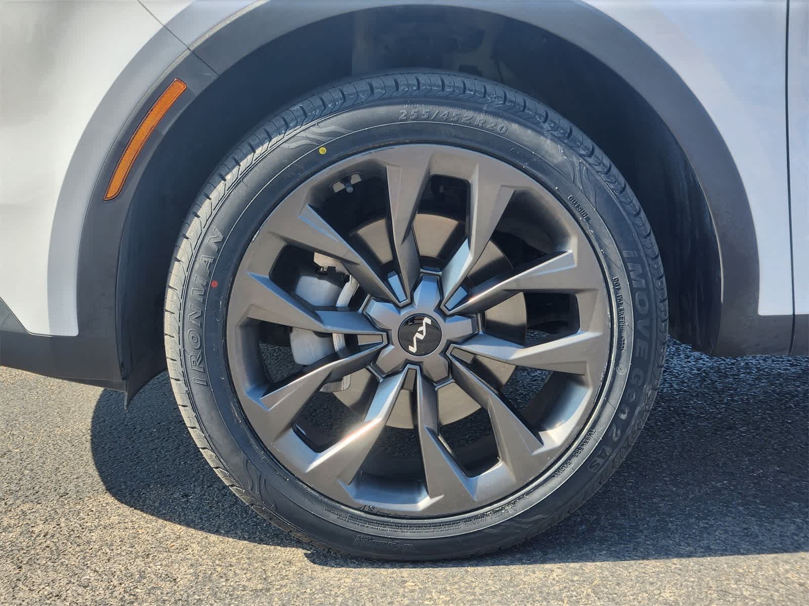 Thumbnail: 2023 Kia Sorento - 9