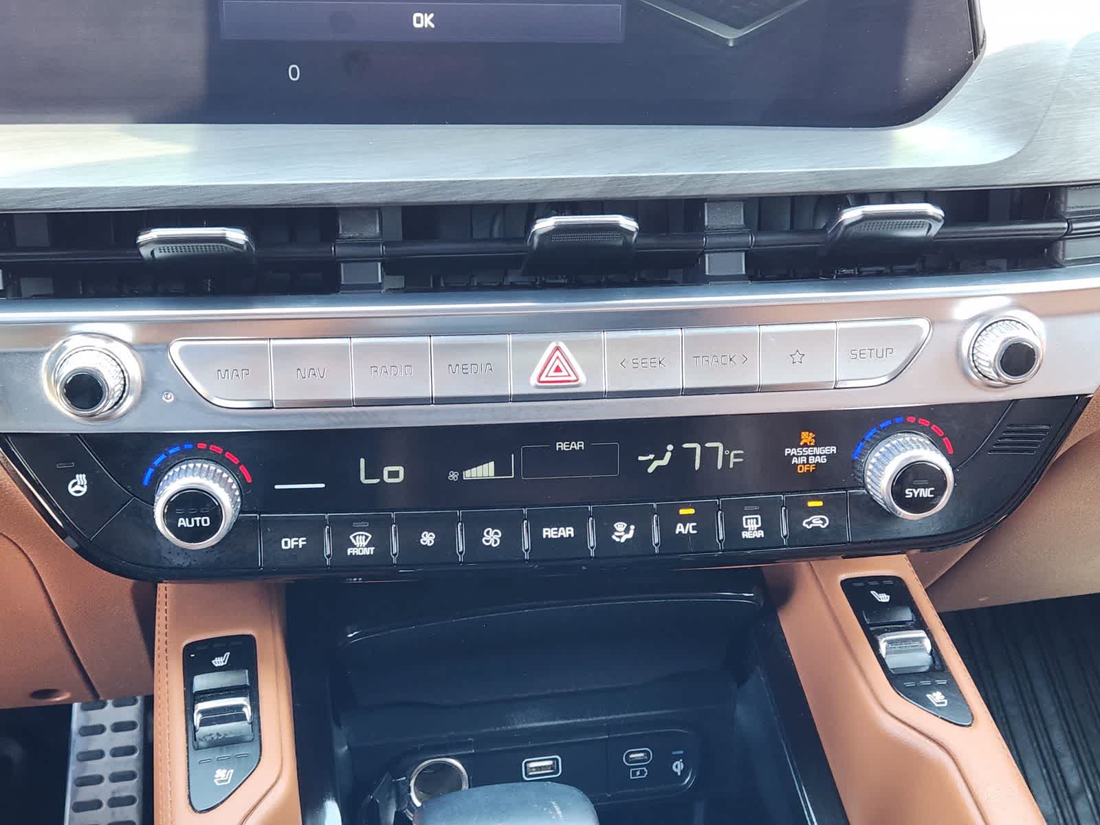 Thumbnail: 2023 Kia Telluride - 17