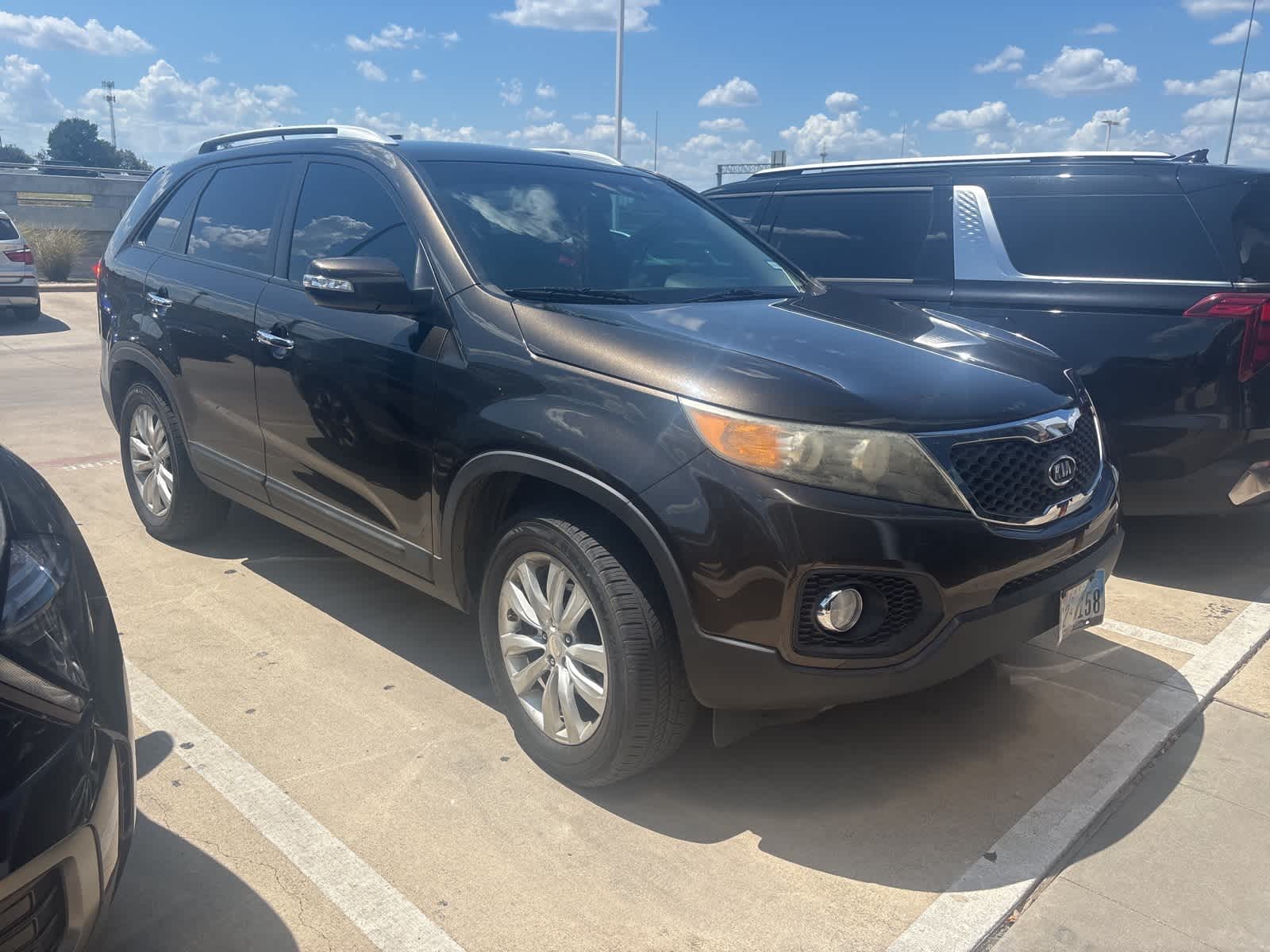 Thumbnail: 2011 Kia Sorento - 3