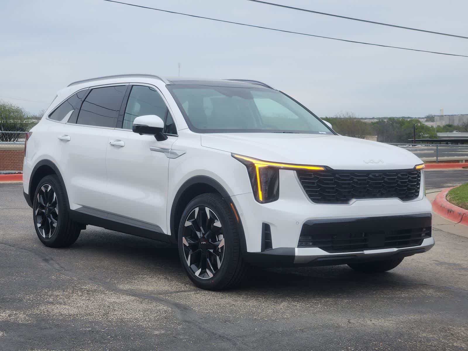 Thumbnail: 2026 Kia Sorento - 3