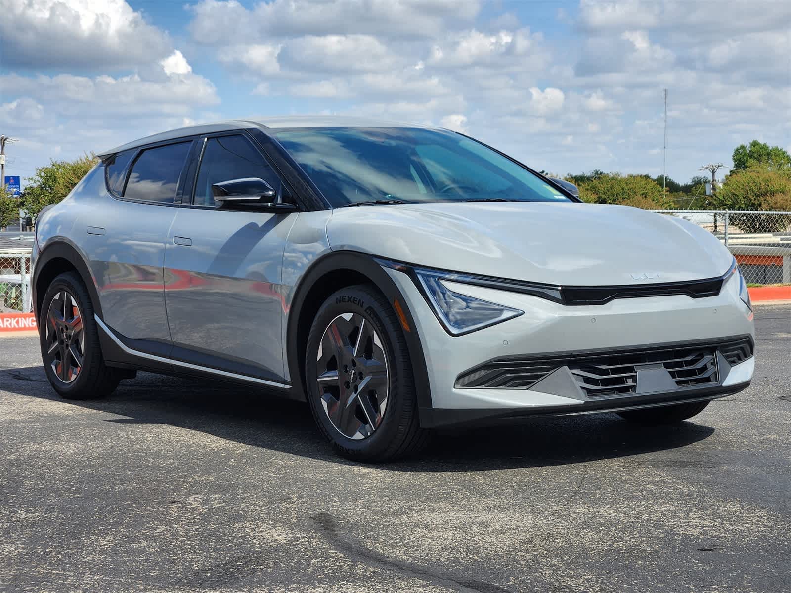 Thumbnail: 2025 Kia EV6 - 3