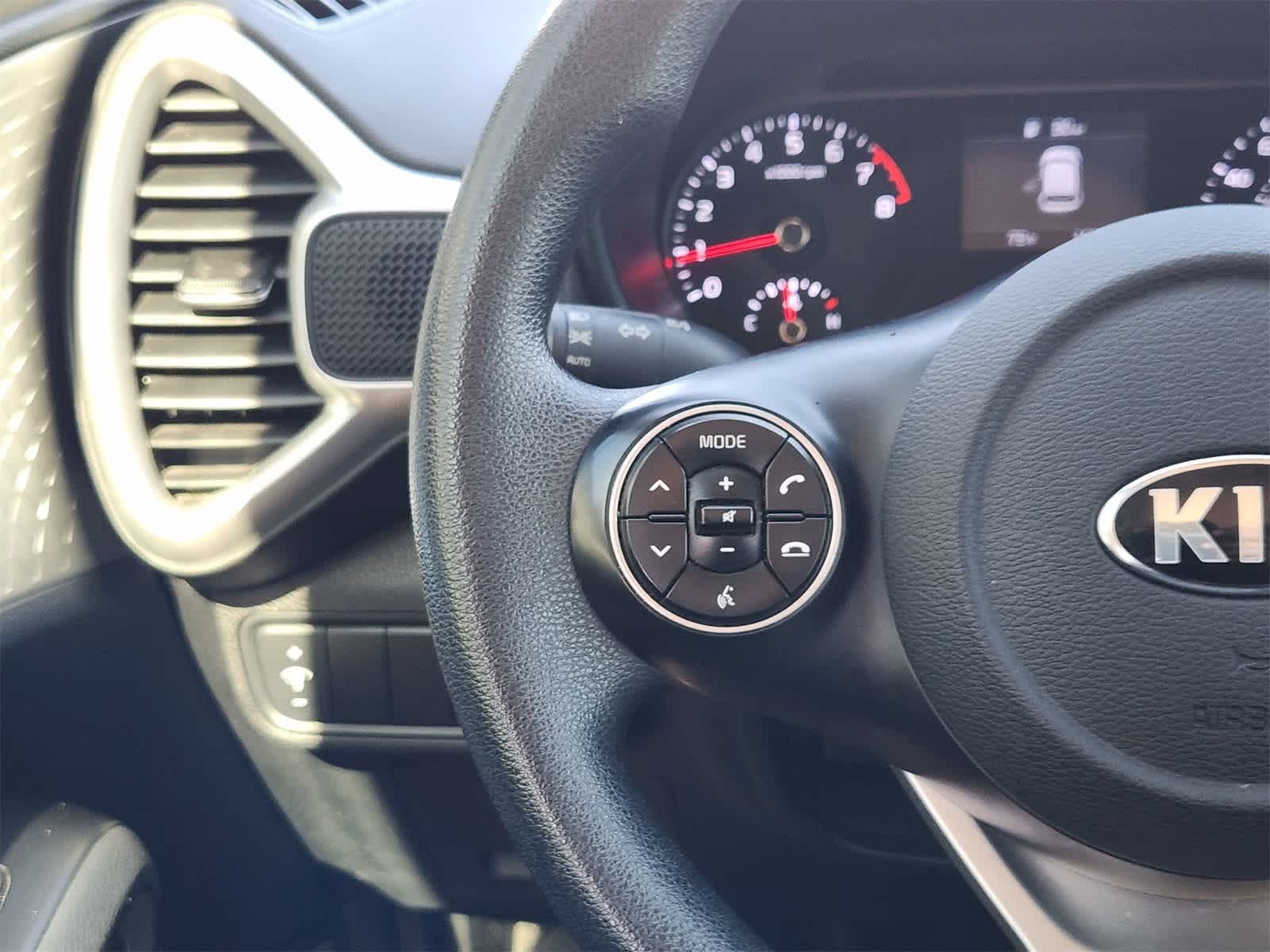Thumbnail: 2020 Kia Soul - 24