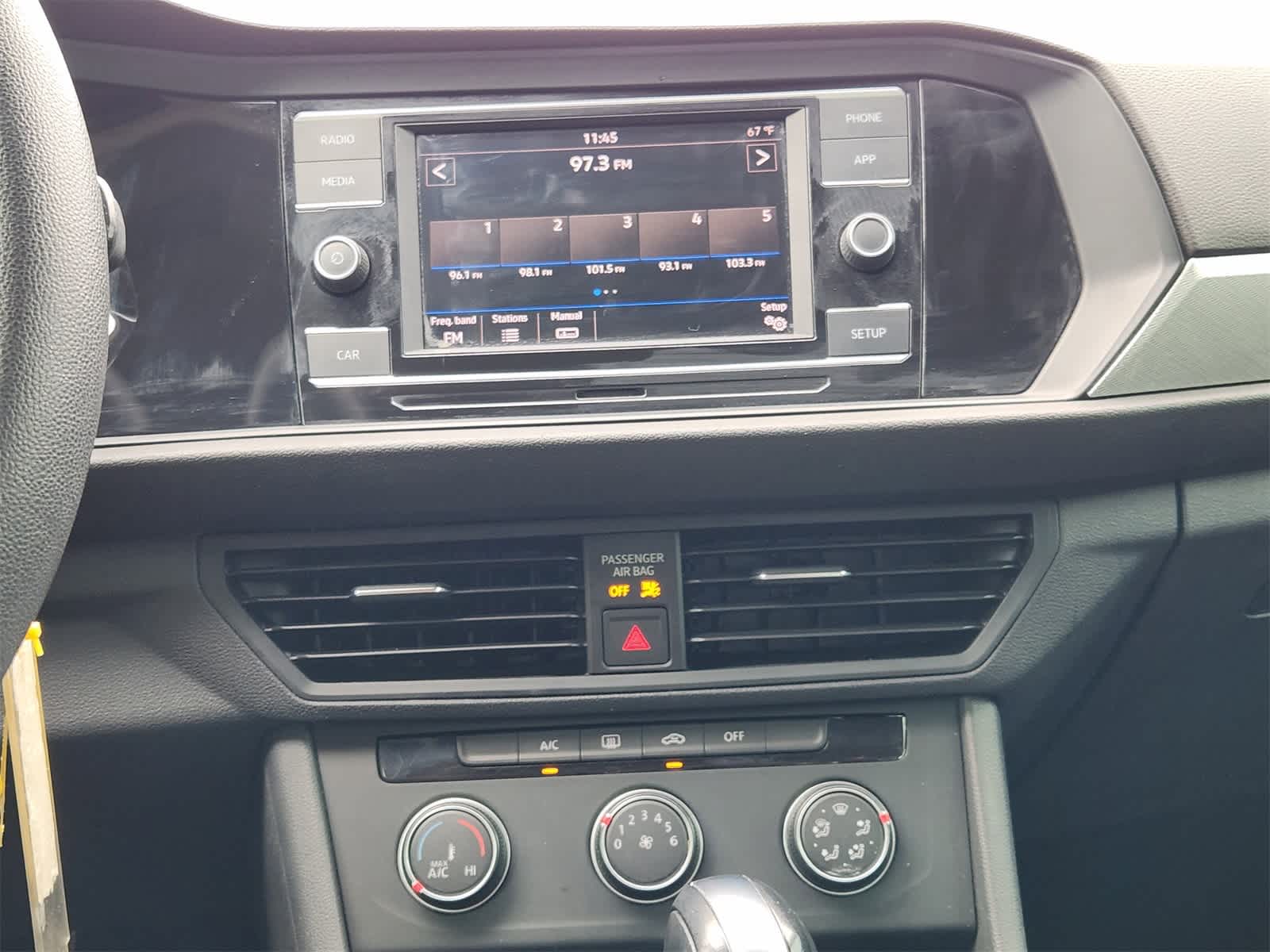 Thumbnail: 2019 Volkswagen Jetta - 16