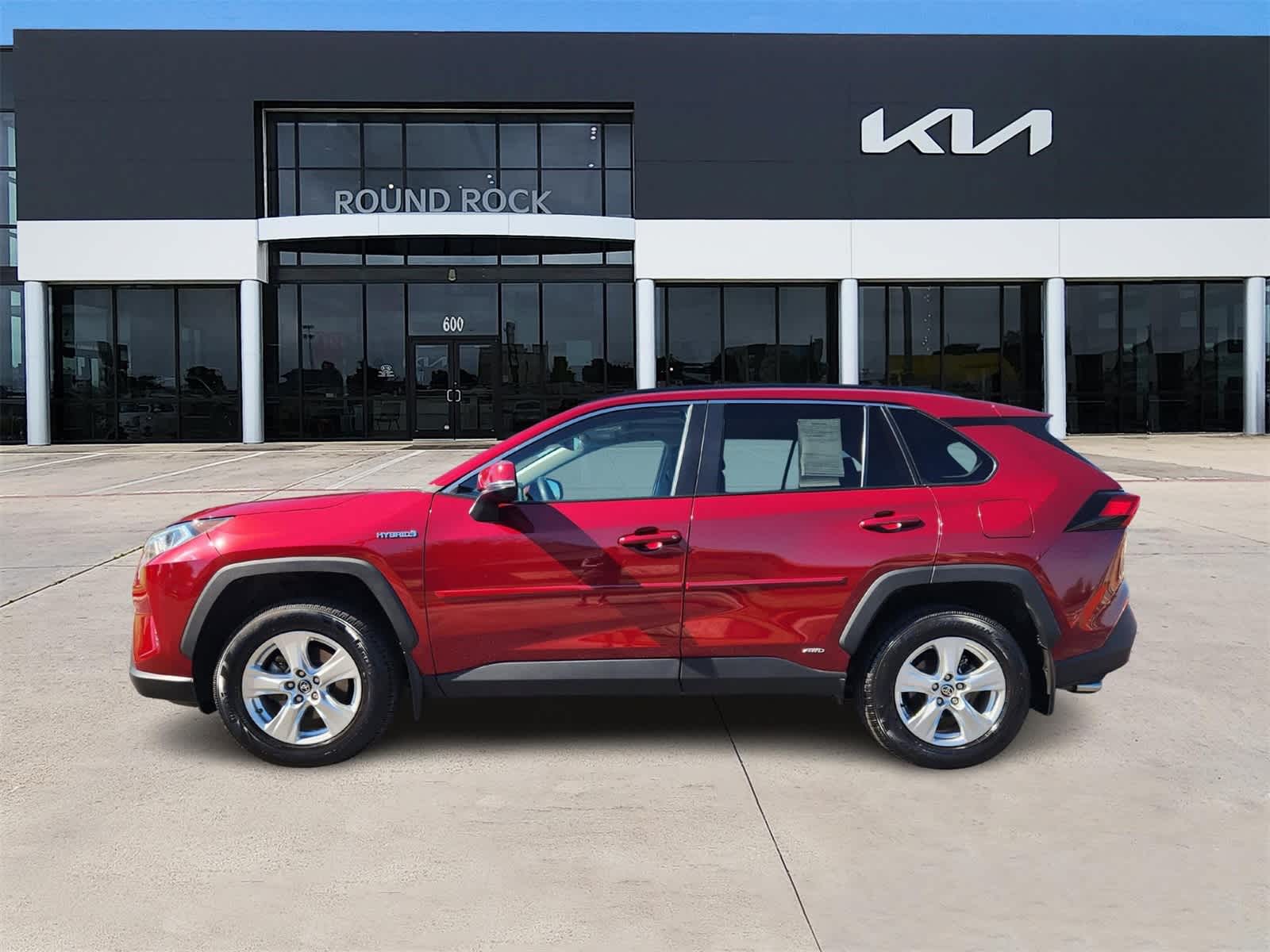 Thumbnail: 2021 Toyota RAV4 - 4
