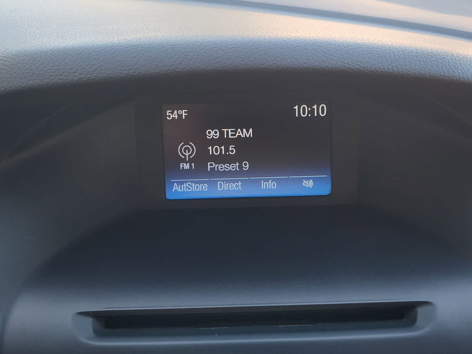 Thumbnail: 2015 Ford Focus - 17