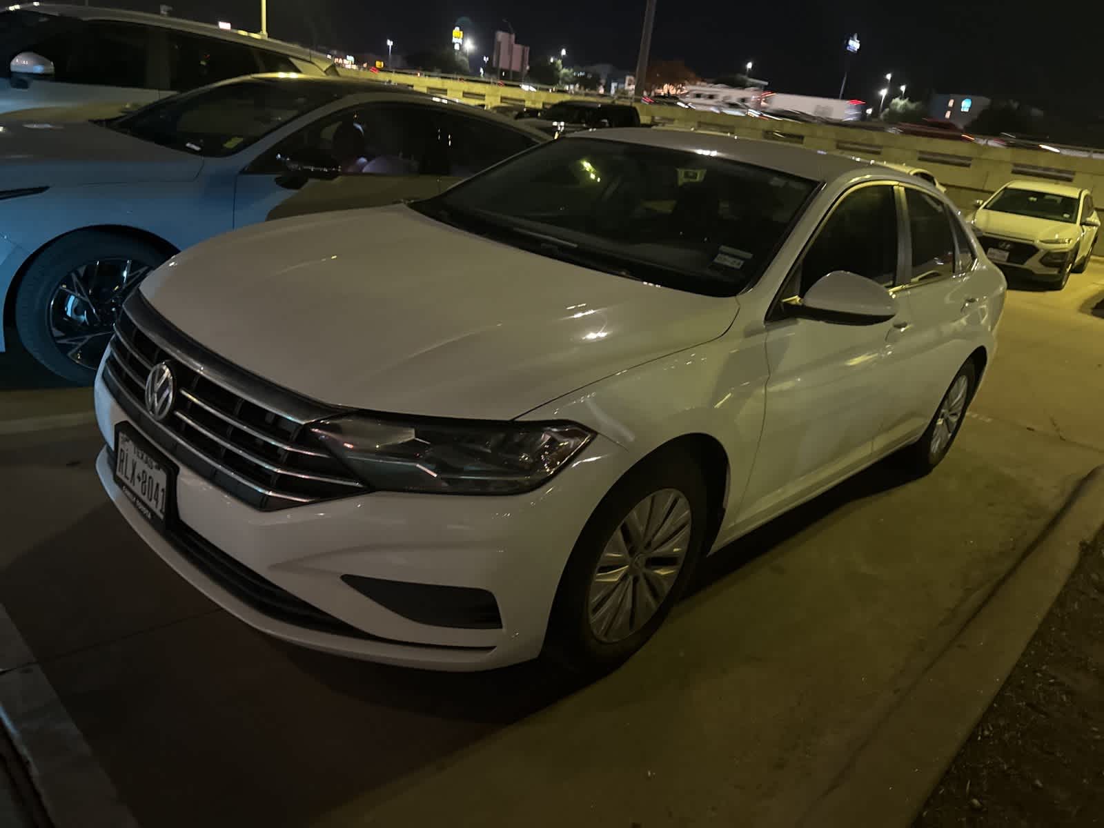 Thumbnail: 2019 Volkswagen Jetta - 1