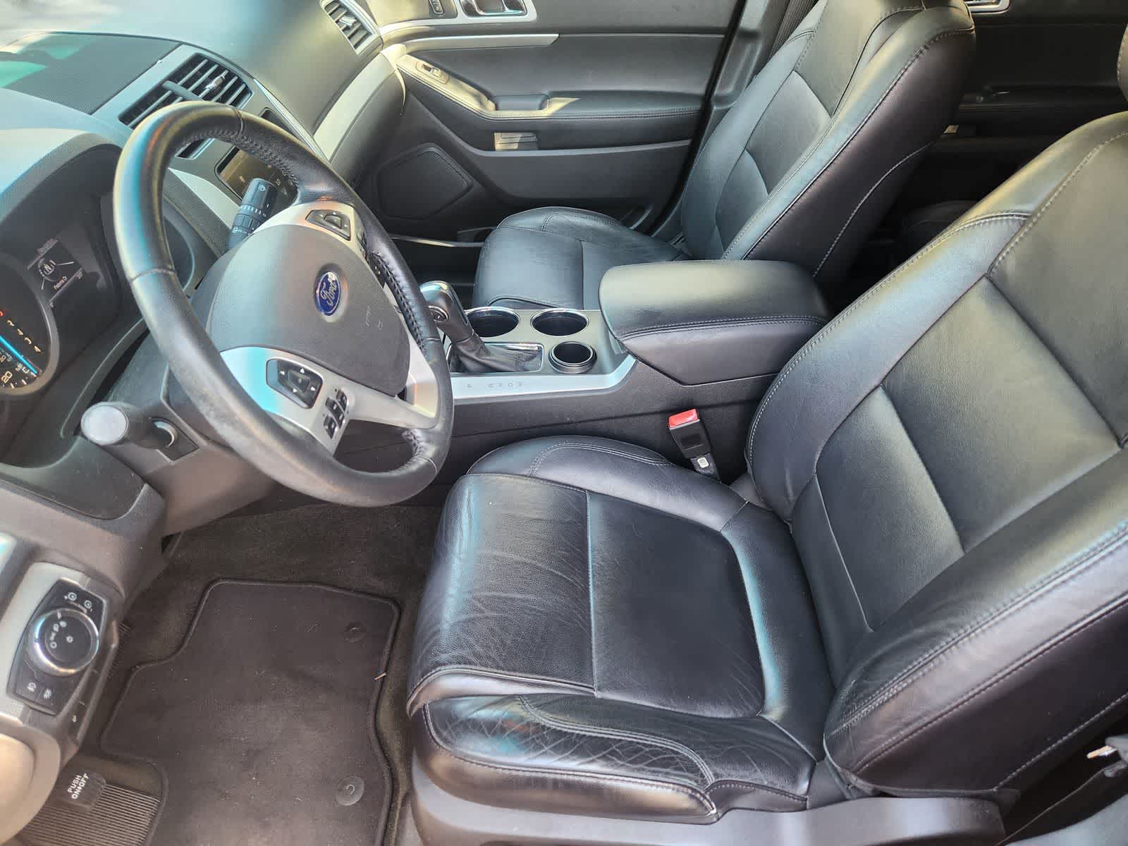 Thumbnail: 2013 Ford Explorer - 13