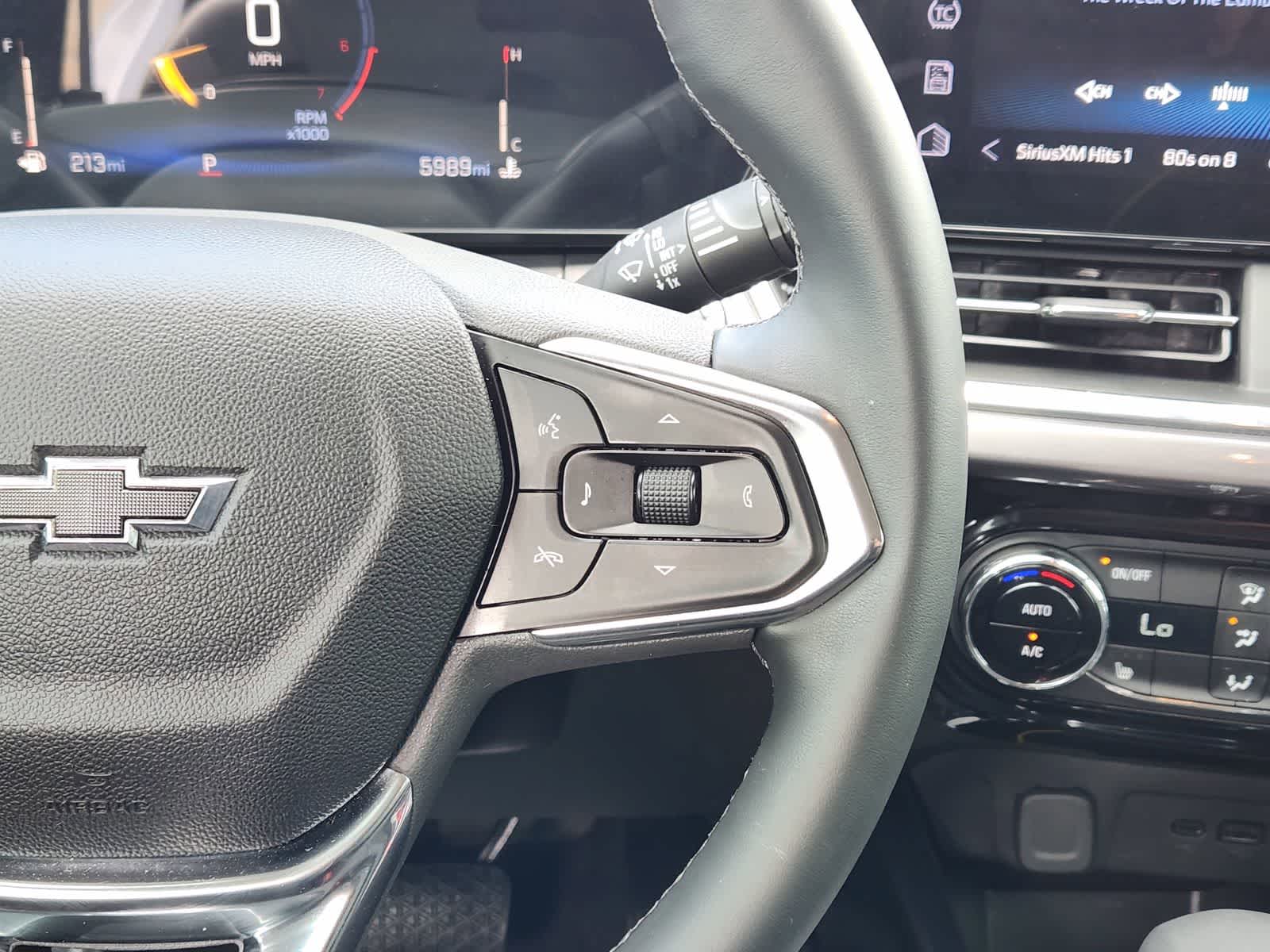 Thumbnail: 2025 Chevrolet Trax - 28